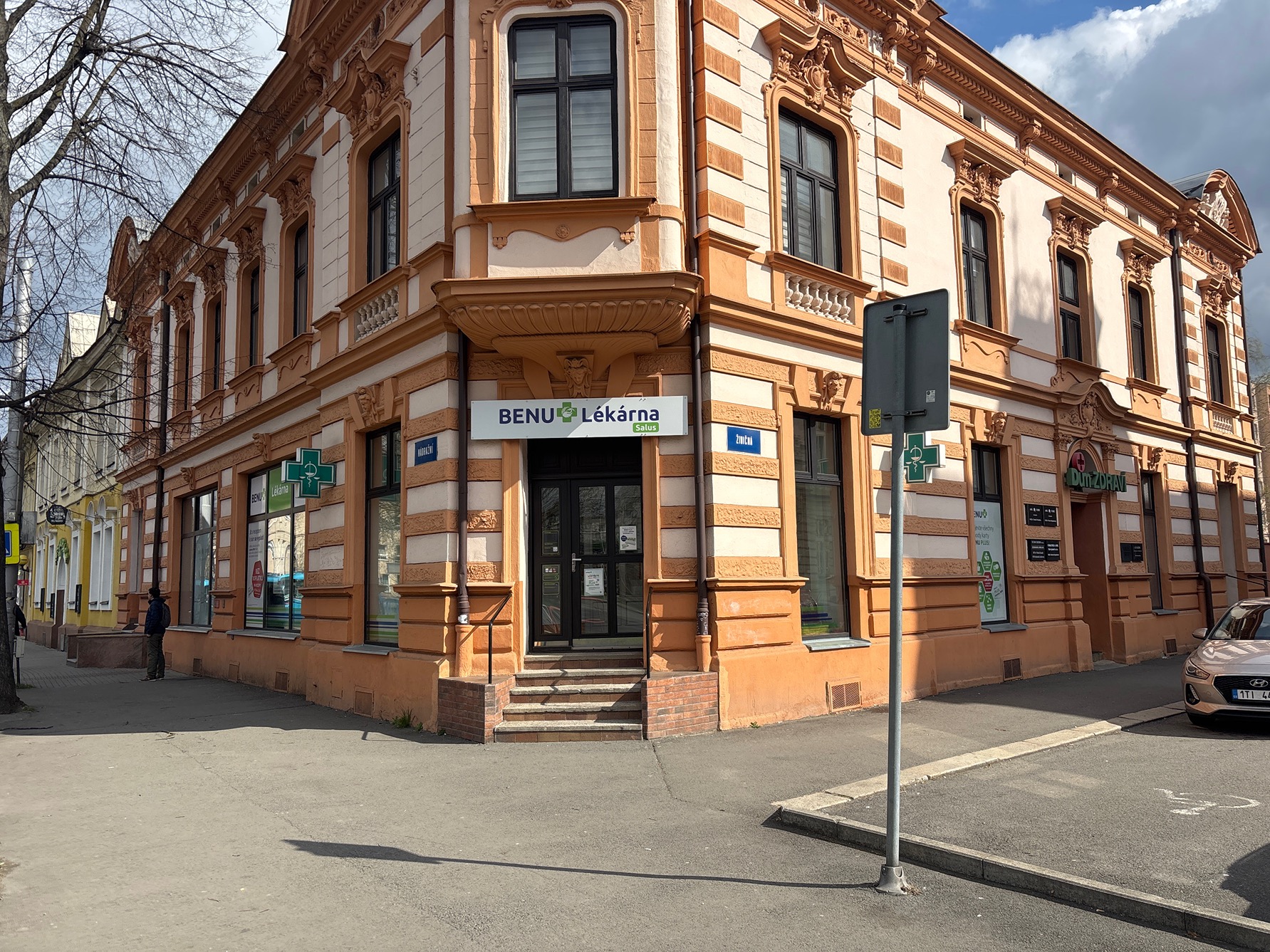 Lékárna Salus Benu foto 2