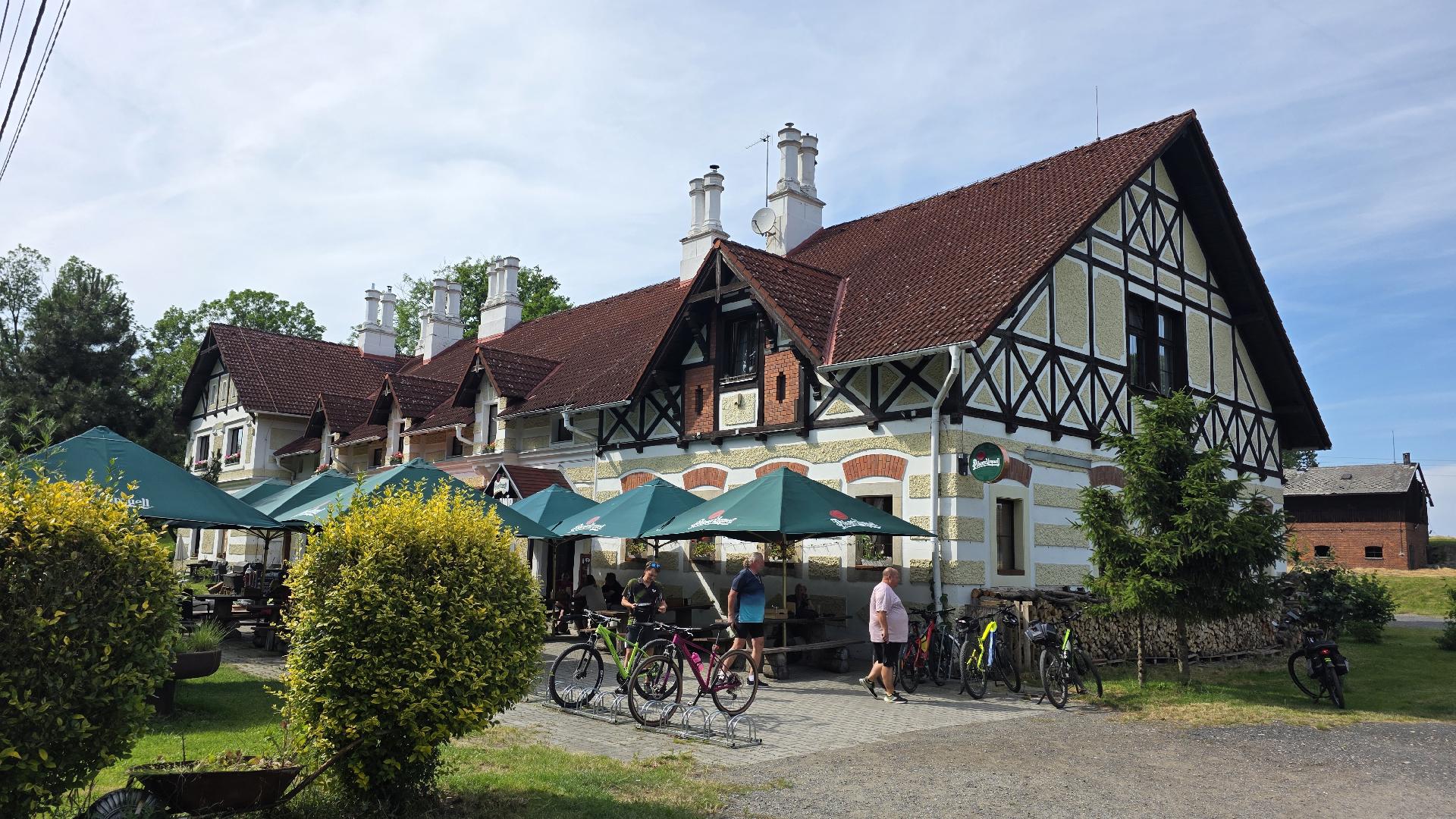 Restaurace Dolní Dvůr foto 2