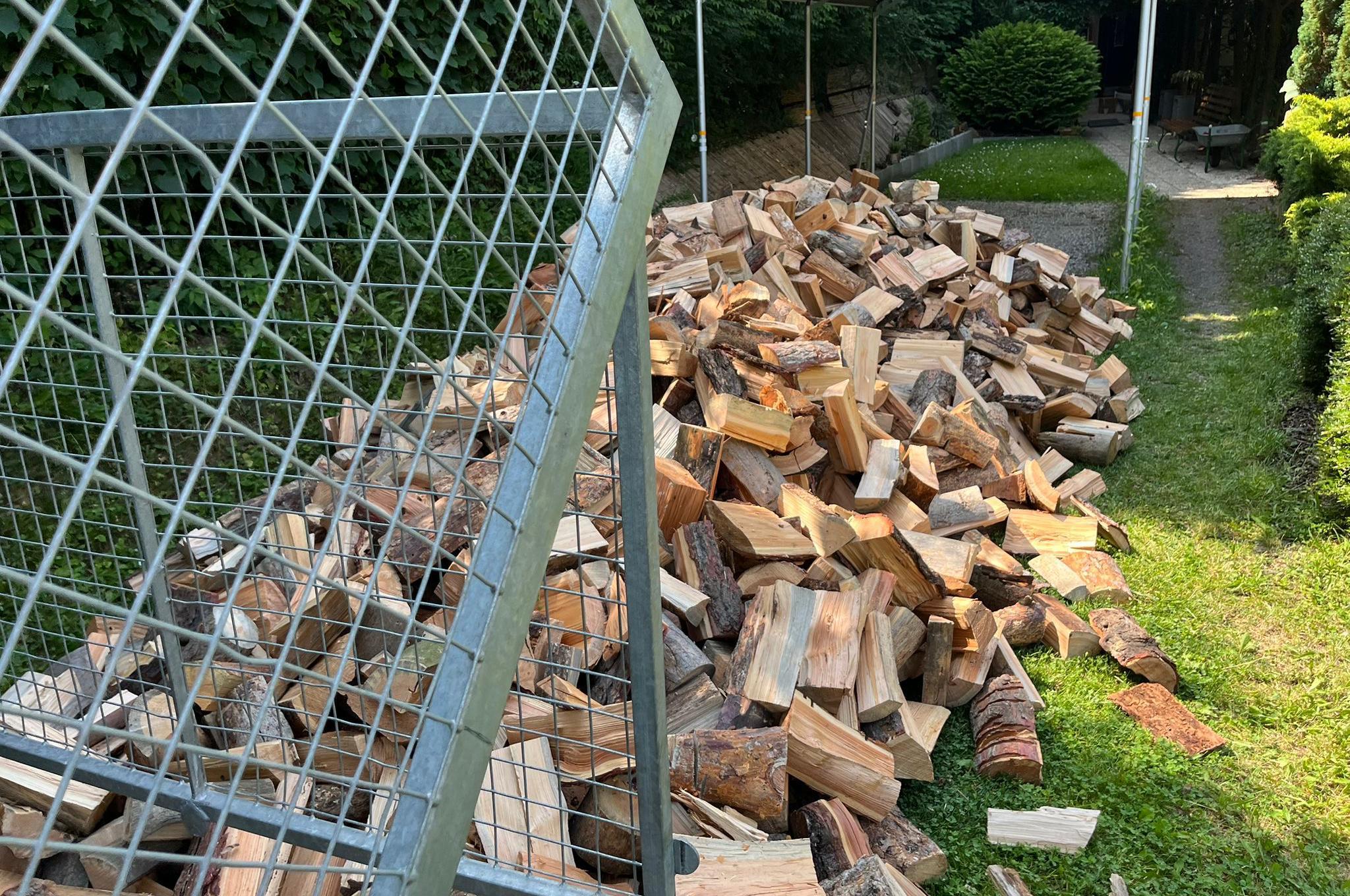 Palivové dřevo Žebětín