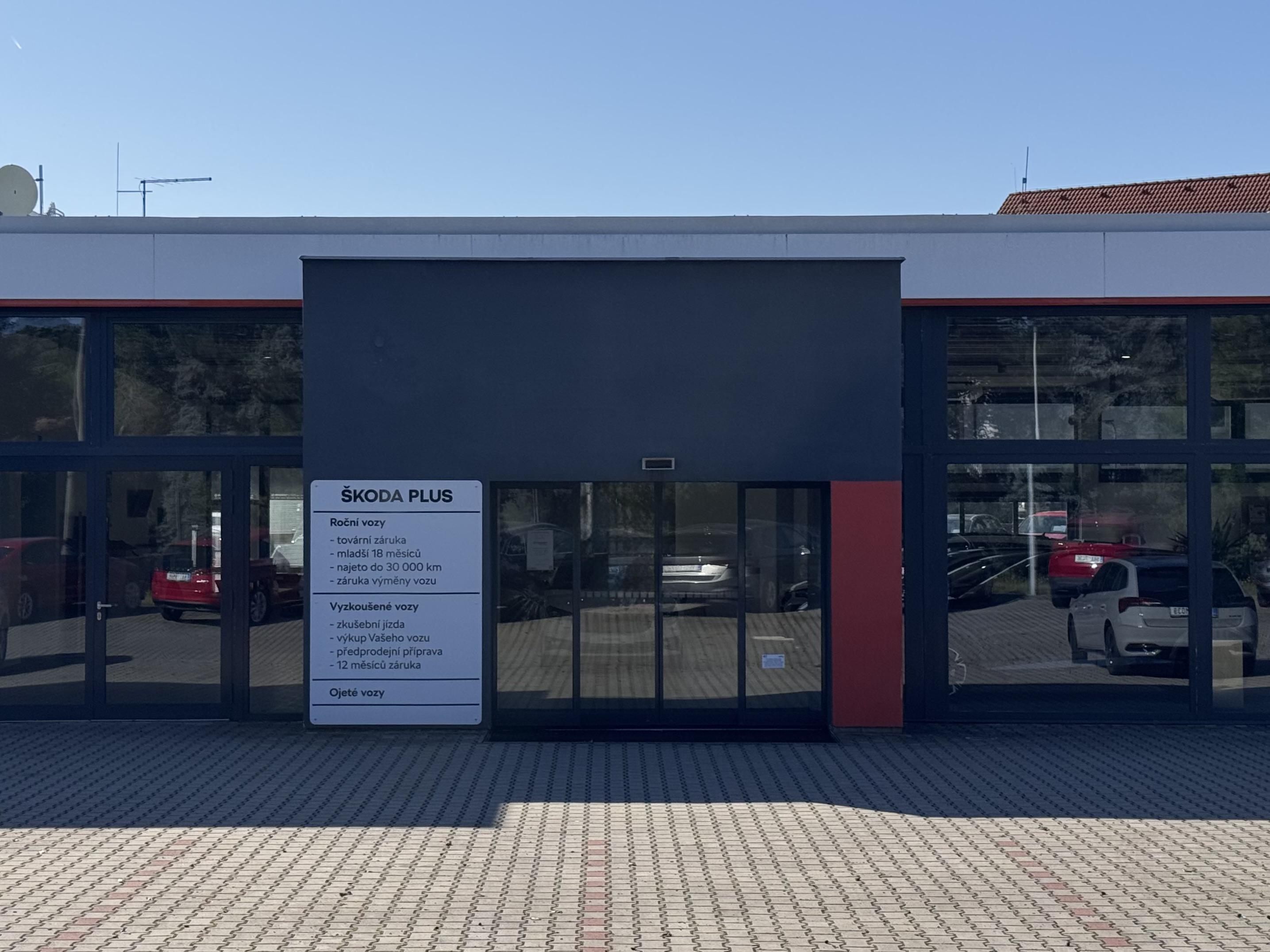 AUTOCENTRUM ŠMUCLER s.r.o. foto 3