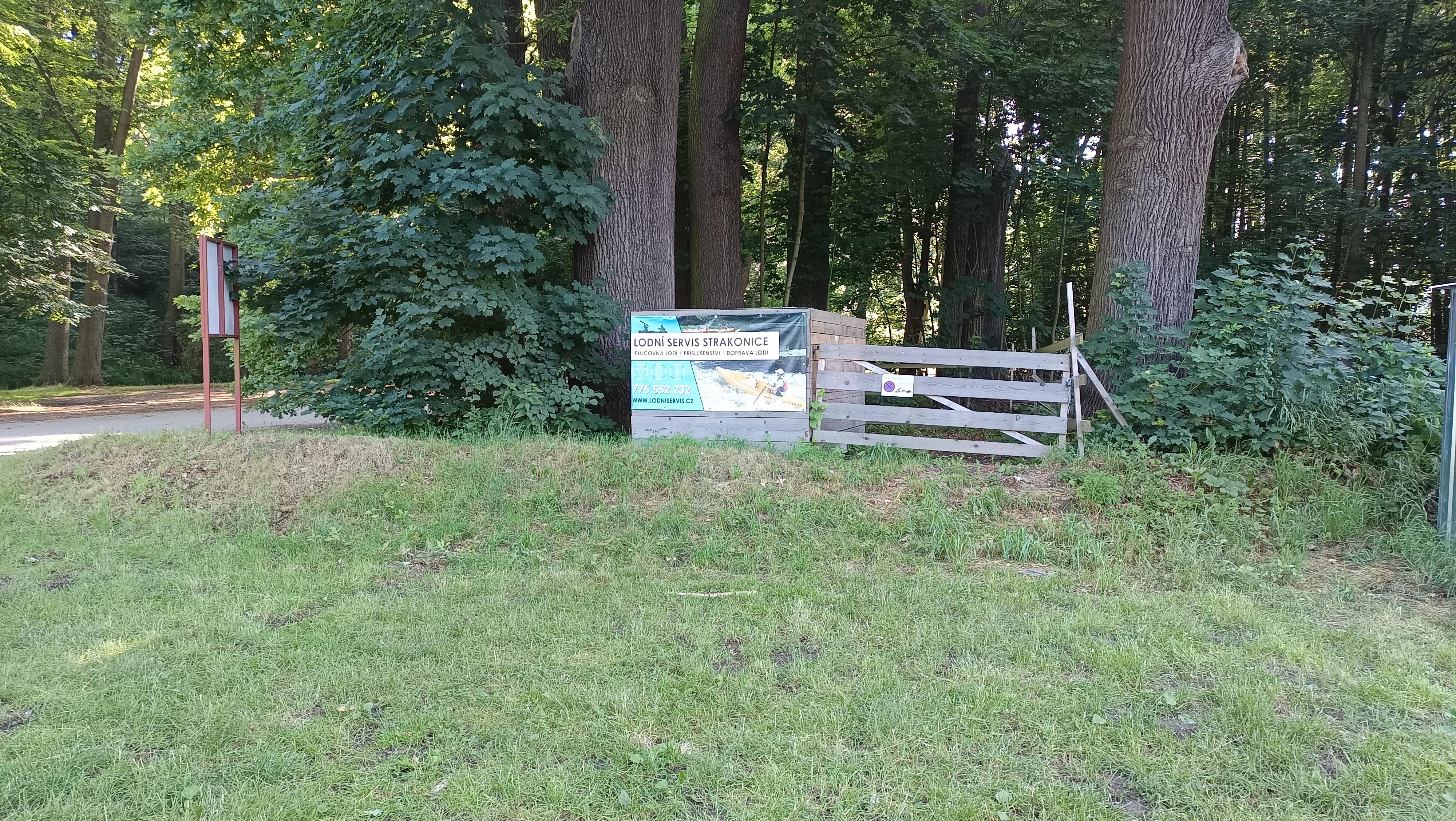 Lodní servis Strakonice - Půjčovna kánoí a raftů na Otavě foto 3