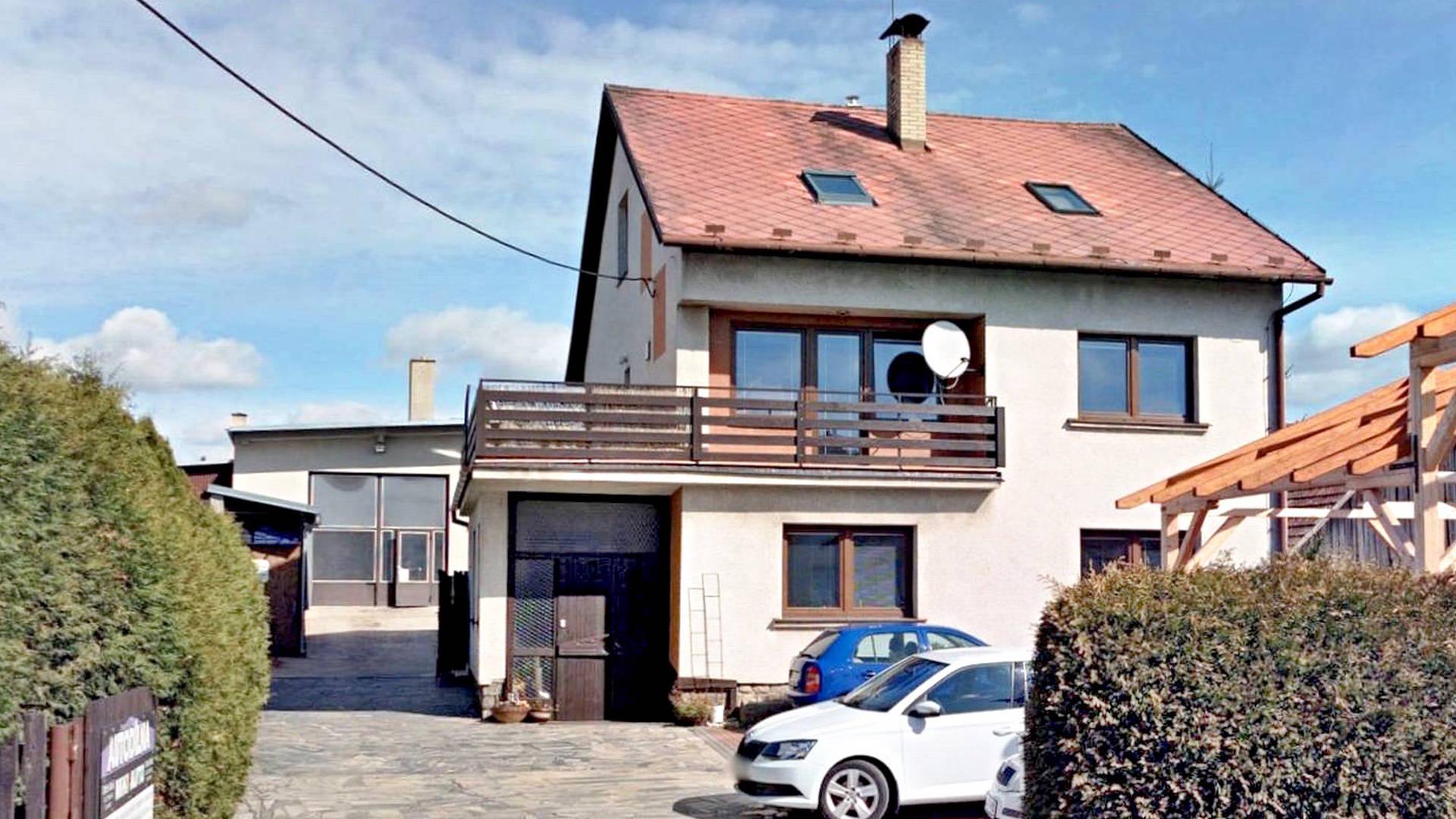 Oldřich Mikeš - autoservis