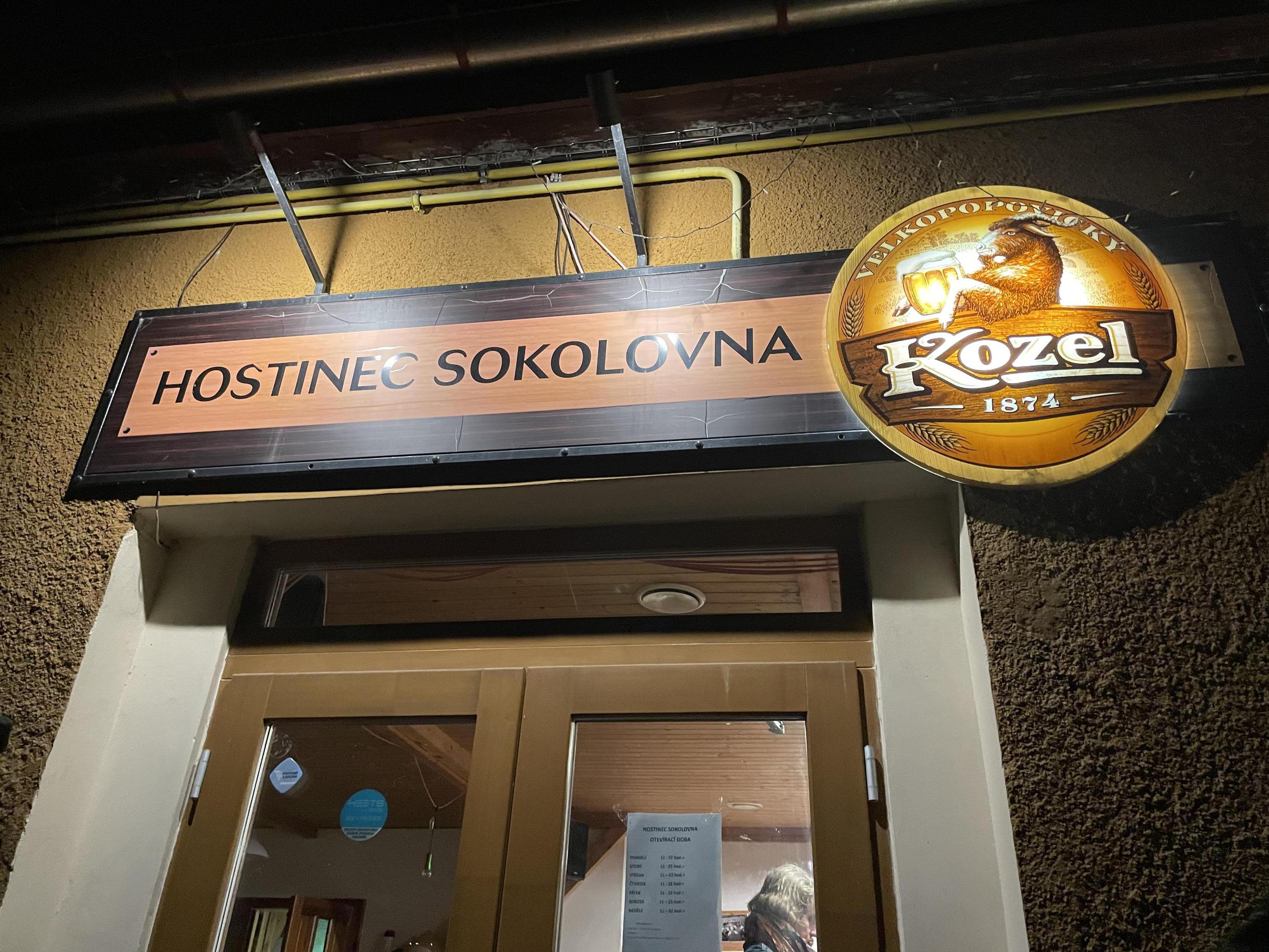 Sokolovna Únětice foto 2