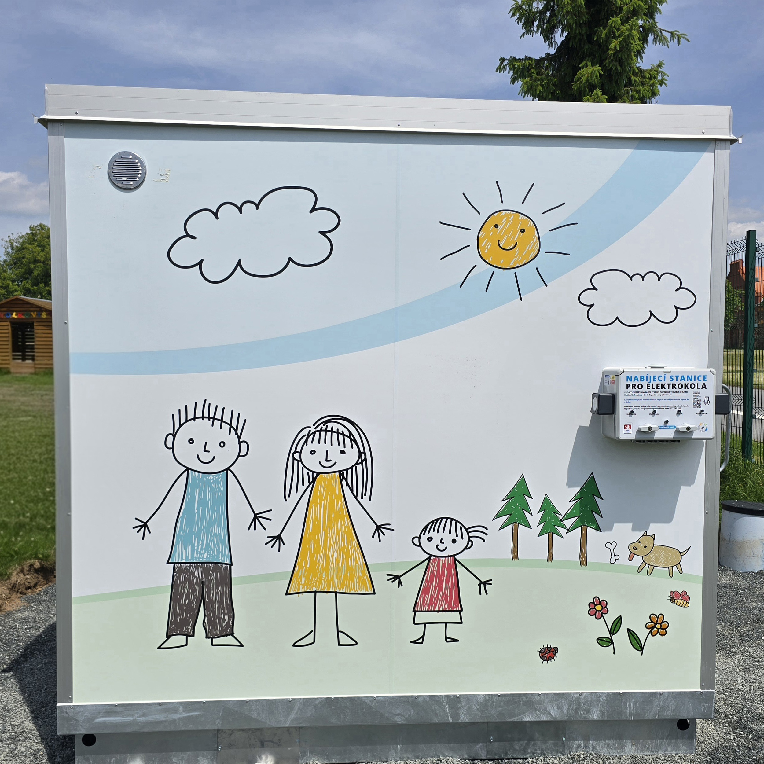 Nabíjecí stanice Dětské hřiště foto 2