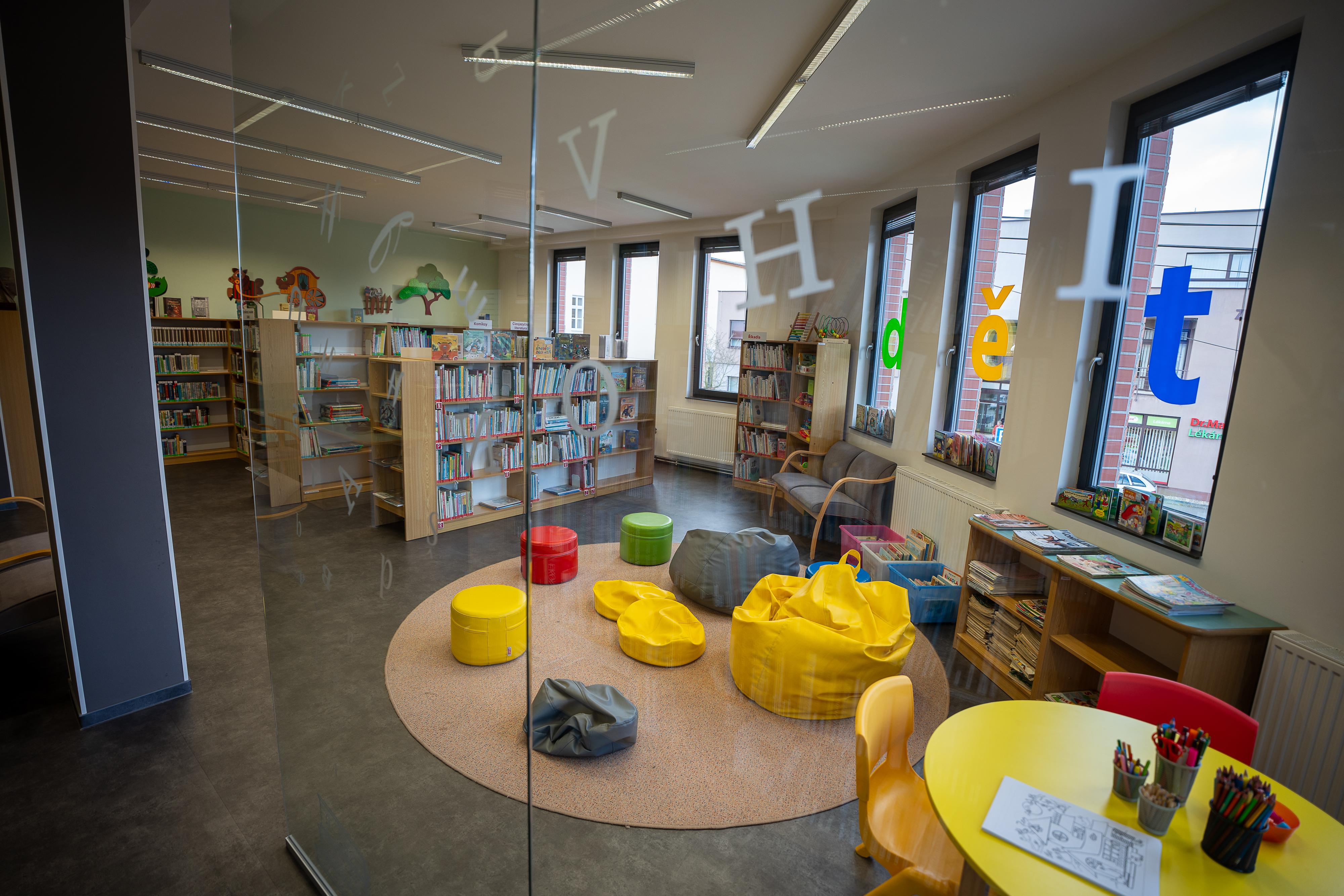 Městská knihovna Josefa Čižmáře Vizovice foto 5