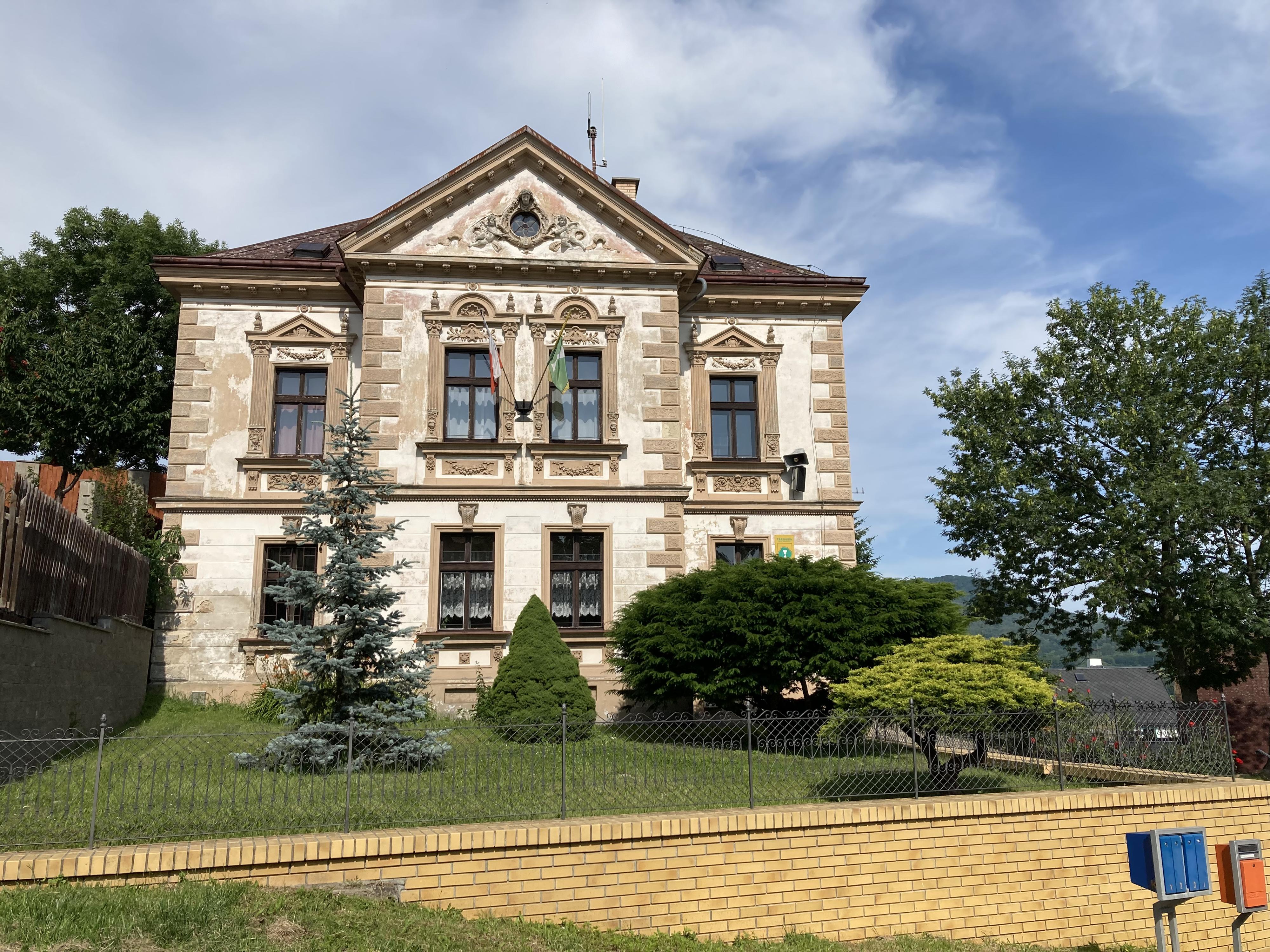 Místní knihovna Třebušín foto 3