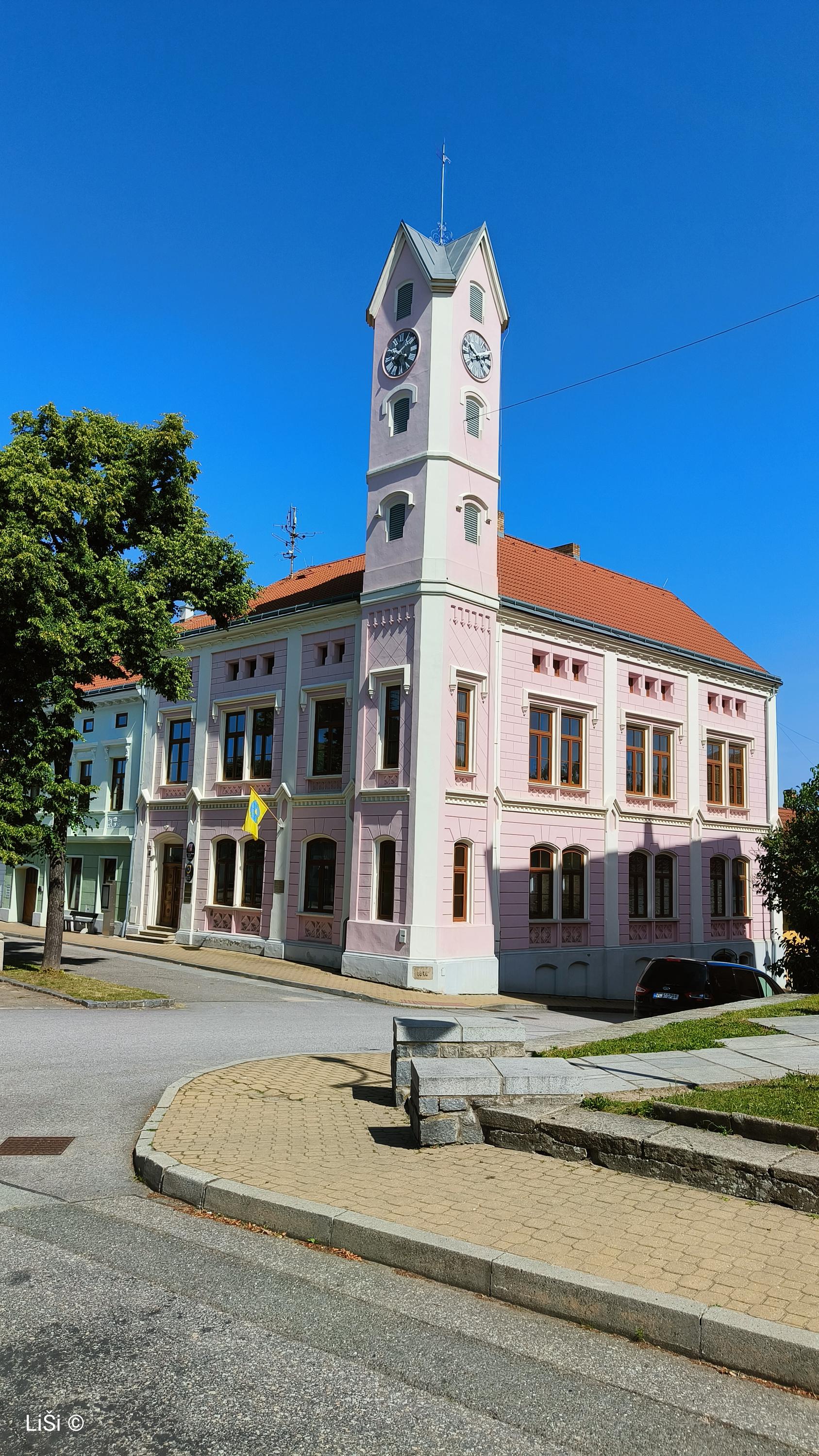 Stráž nad Nežárkou - městský úřad foto 3
