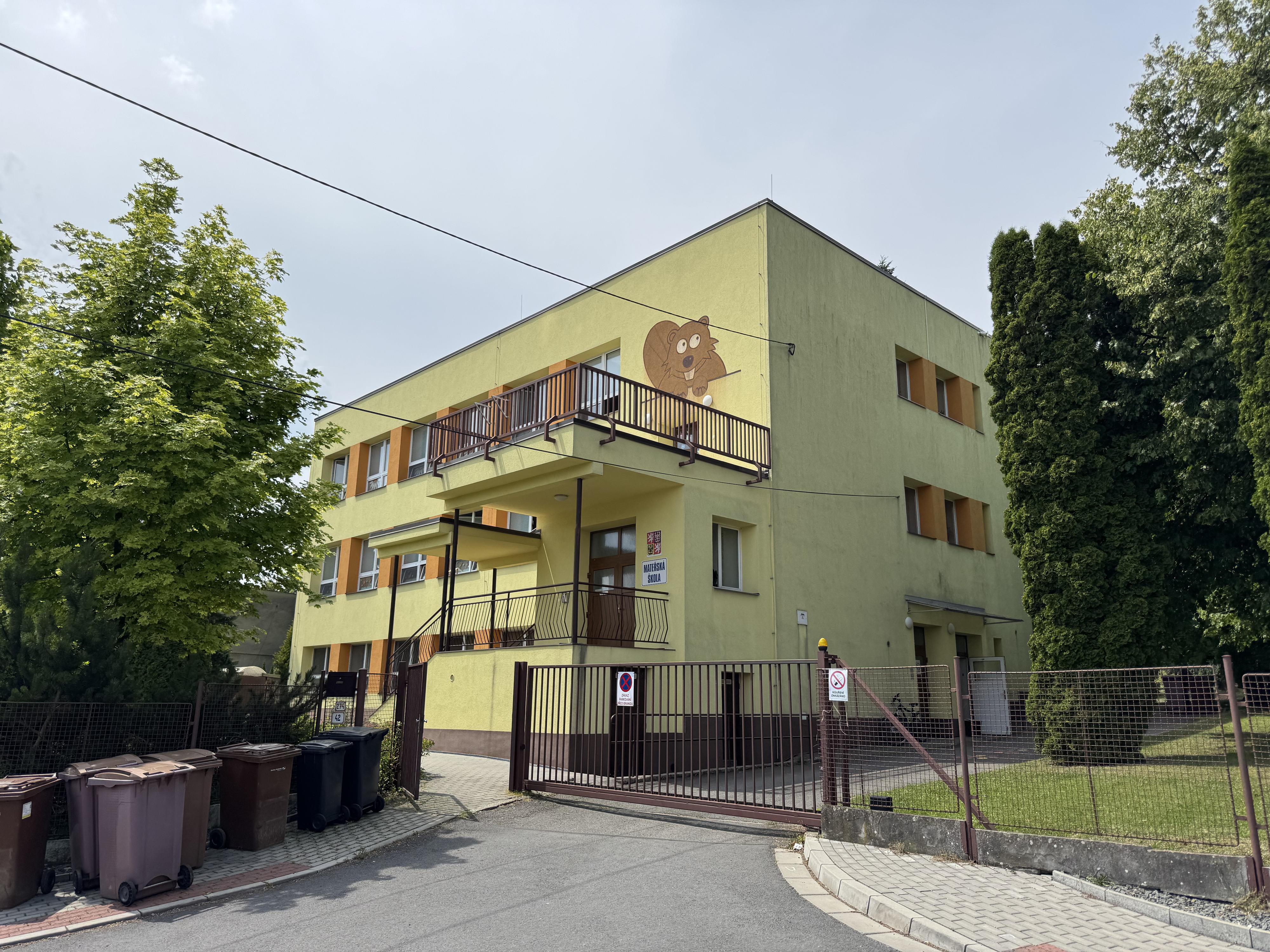 Základní škola a mateřská škola Hlučín - Bobrovníky foto 2