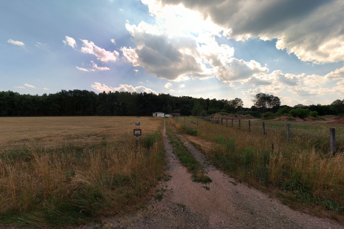 ČISTÍRNA PEŘÍ PÁROU BURDOVÁ LUCIE