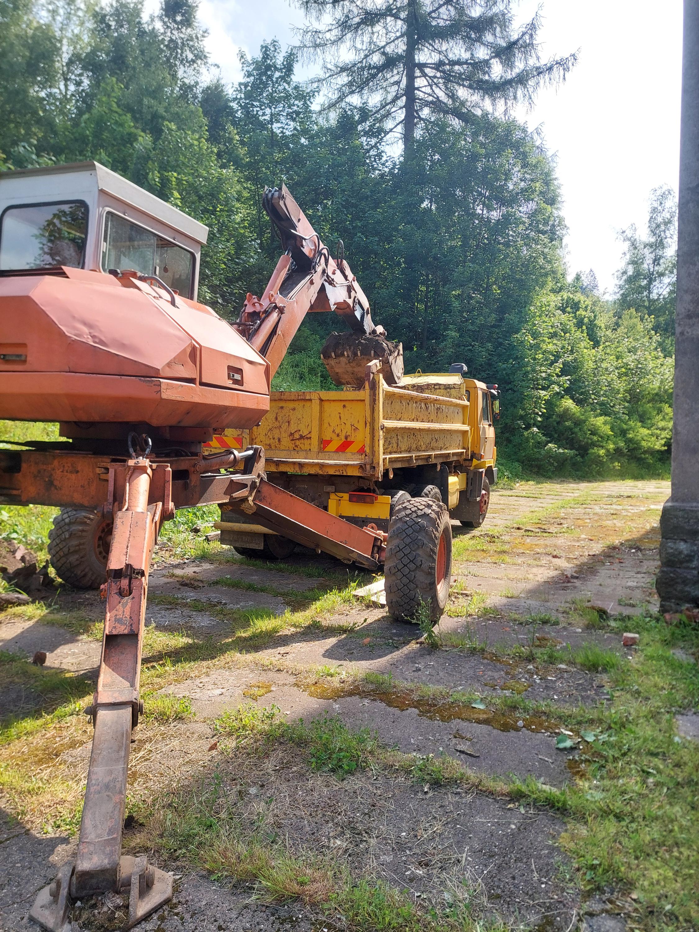 Vladimír Hnízdo - Zemní a výkopové práce foto 2