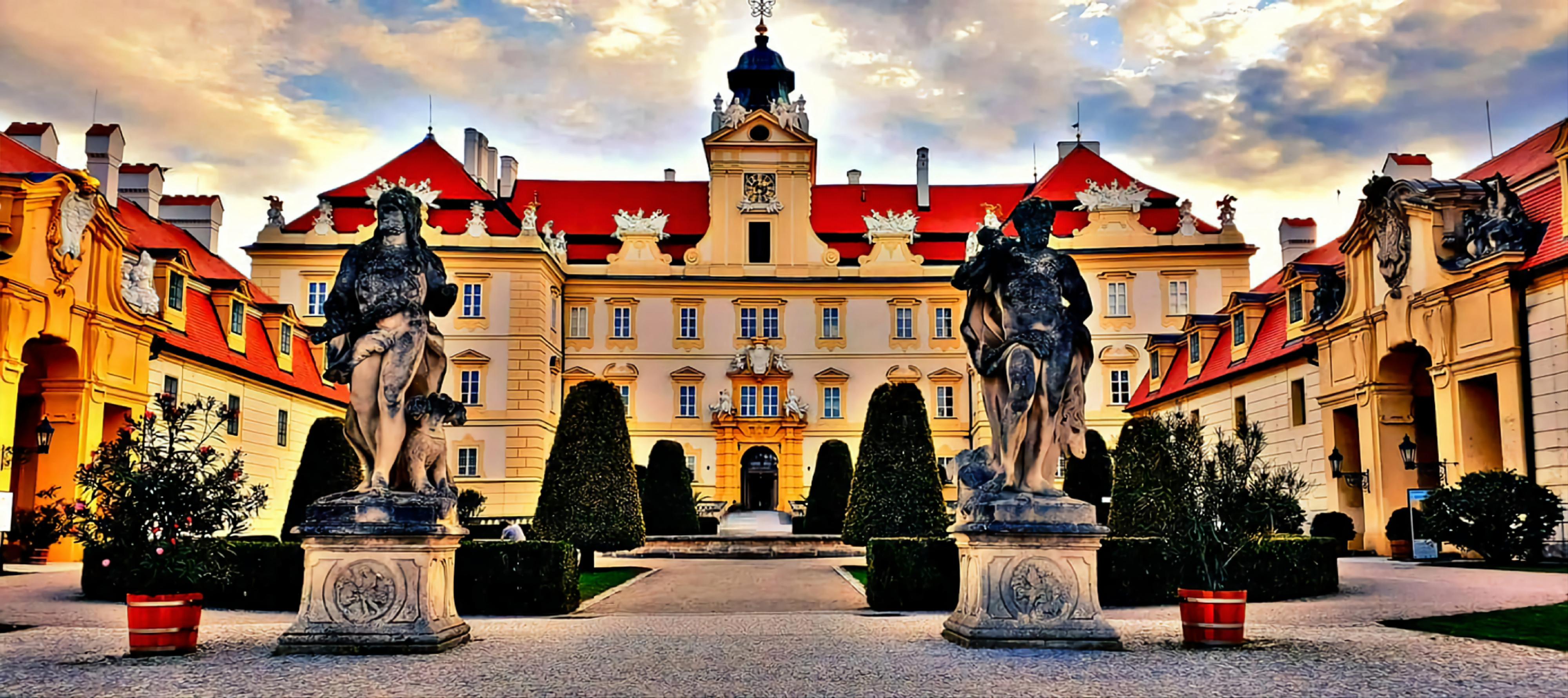 Státní zámek Valtice foto 6