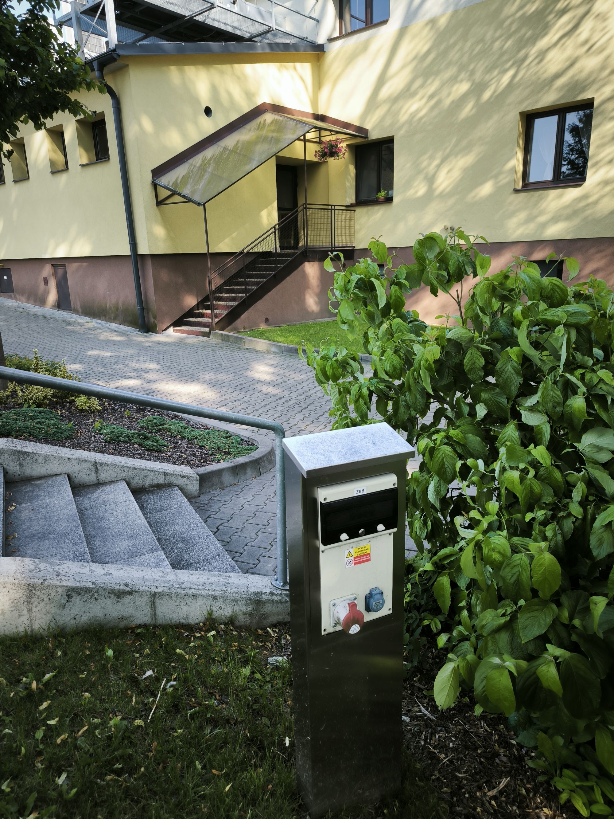 Nabíjecí zásuvka pro elektrokola Stonava foto 3