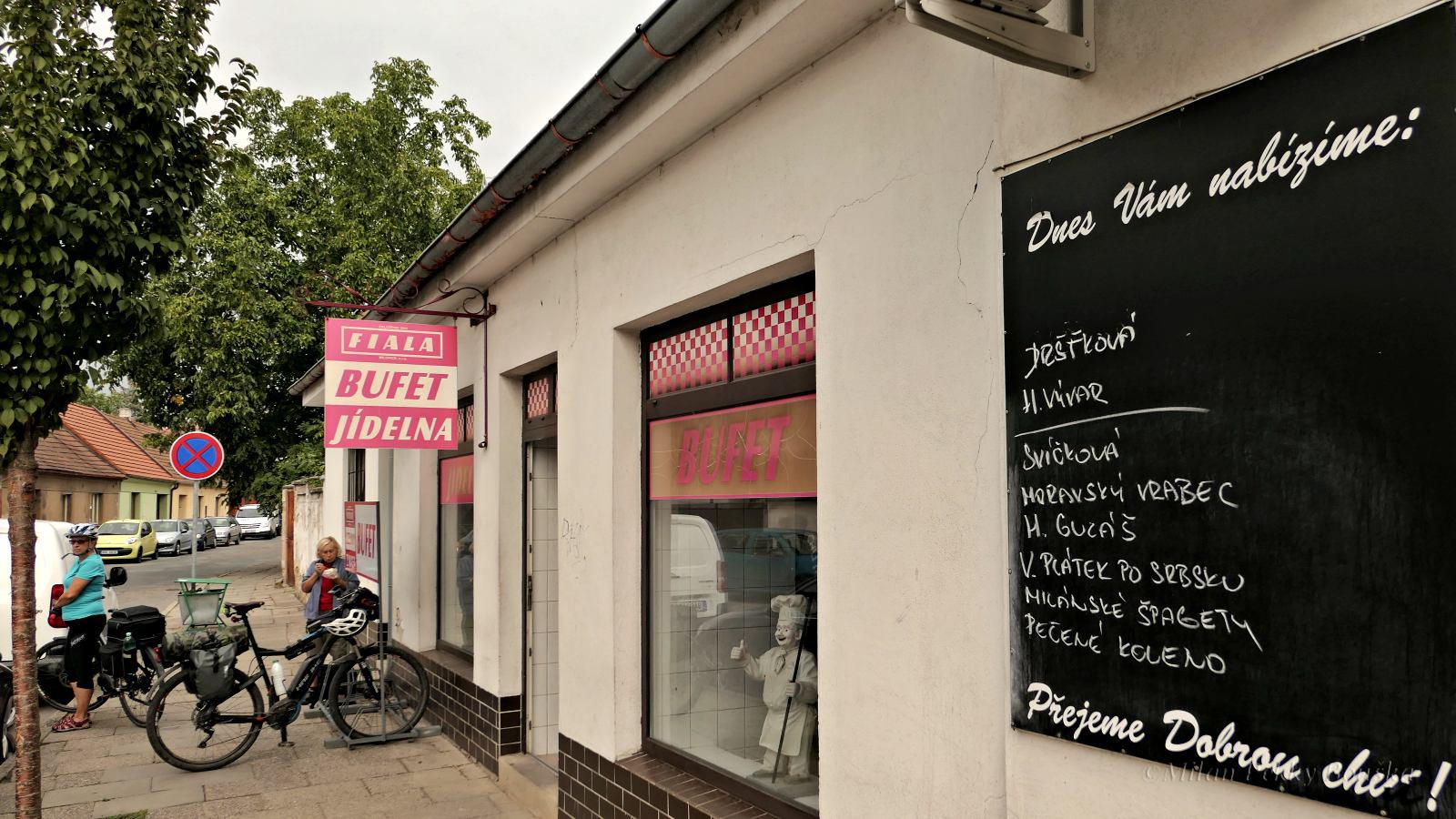 Fiala Milovice - bufet foto 2