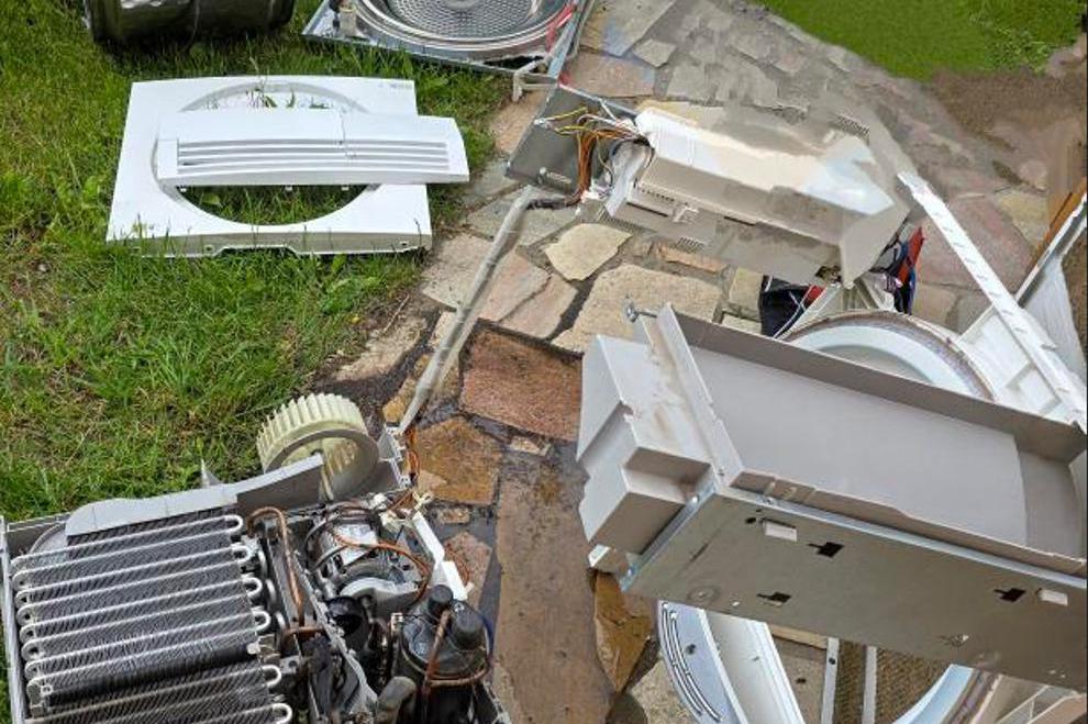 Nabízíme autorizovaný servis značky Ikea a XXXLutz