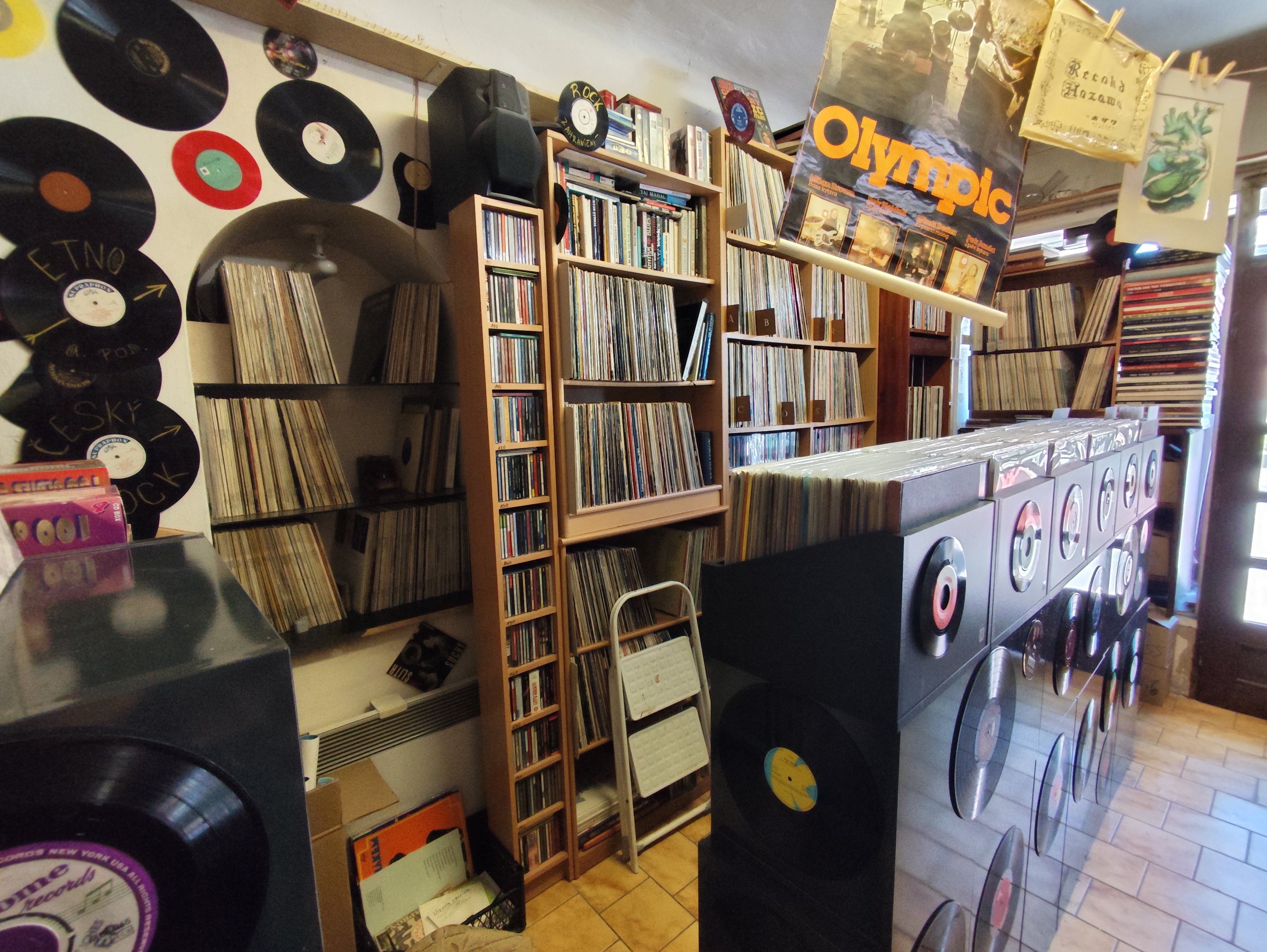 Antikvariát Vratislav Melcer foto 3