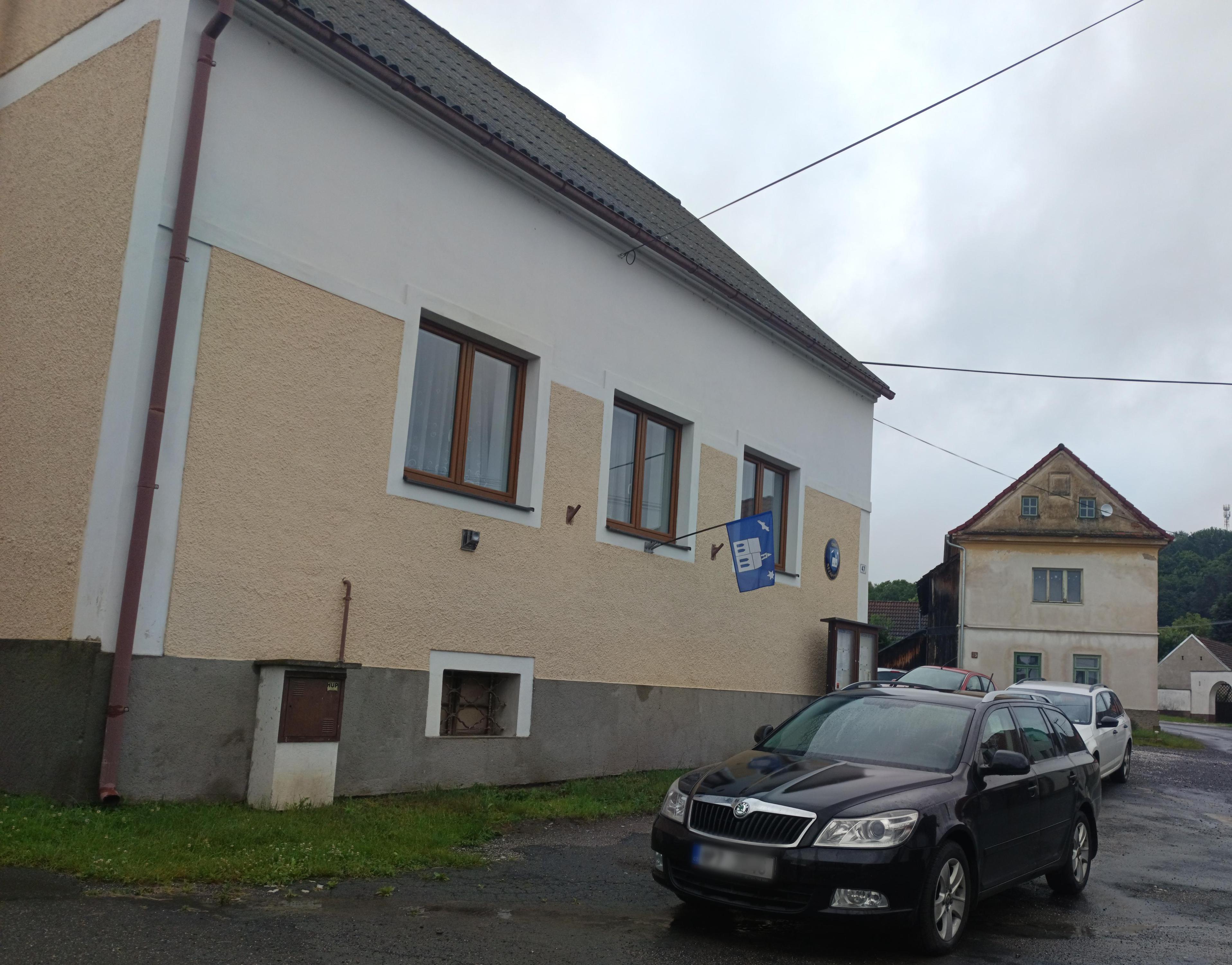 Nezamyslice - obecní úřad foto 1