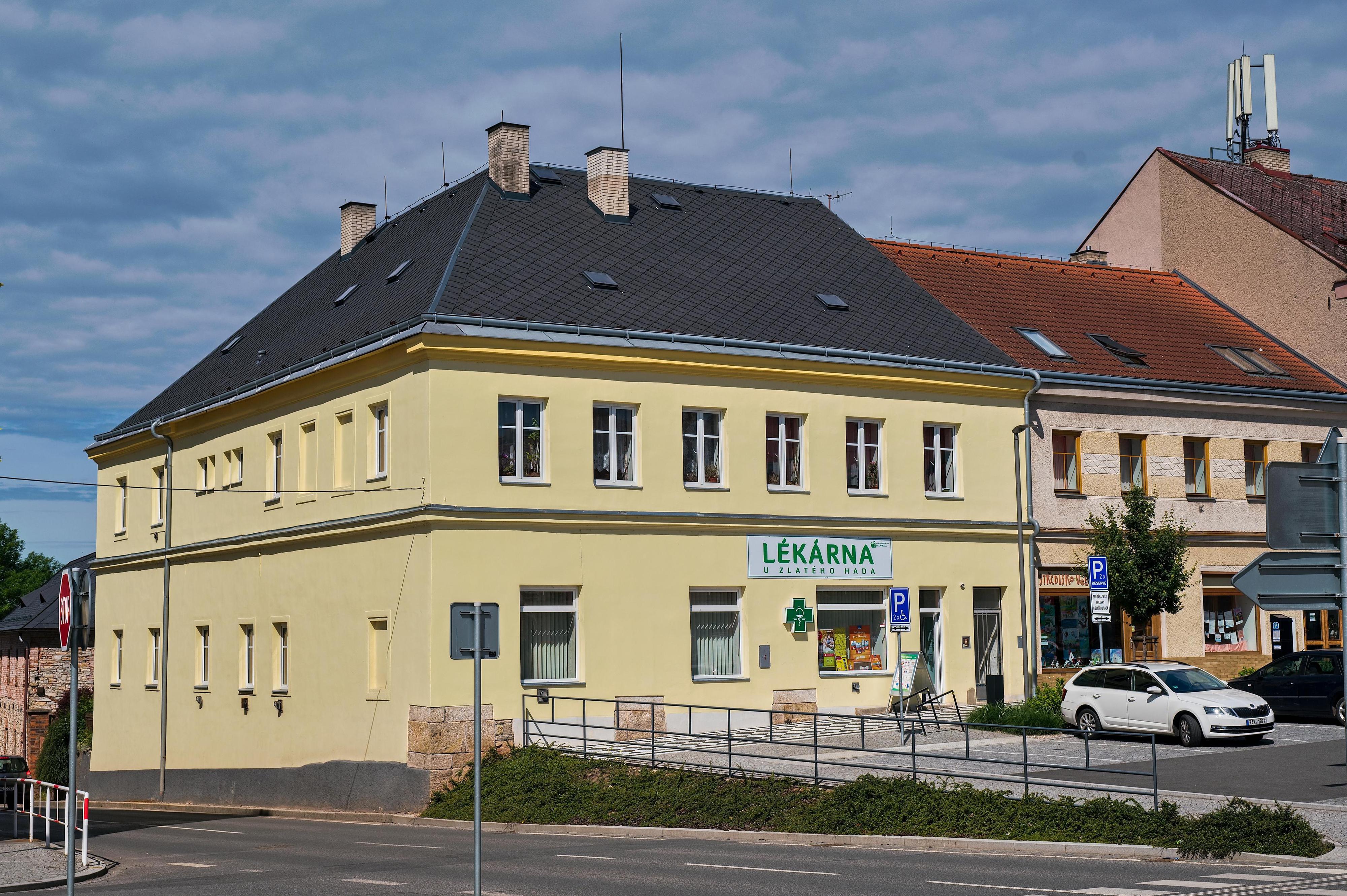 Lékárna u Zlatého hada foto 5