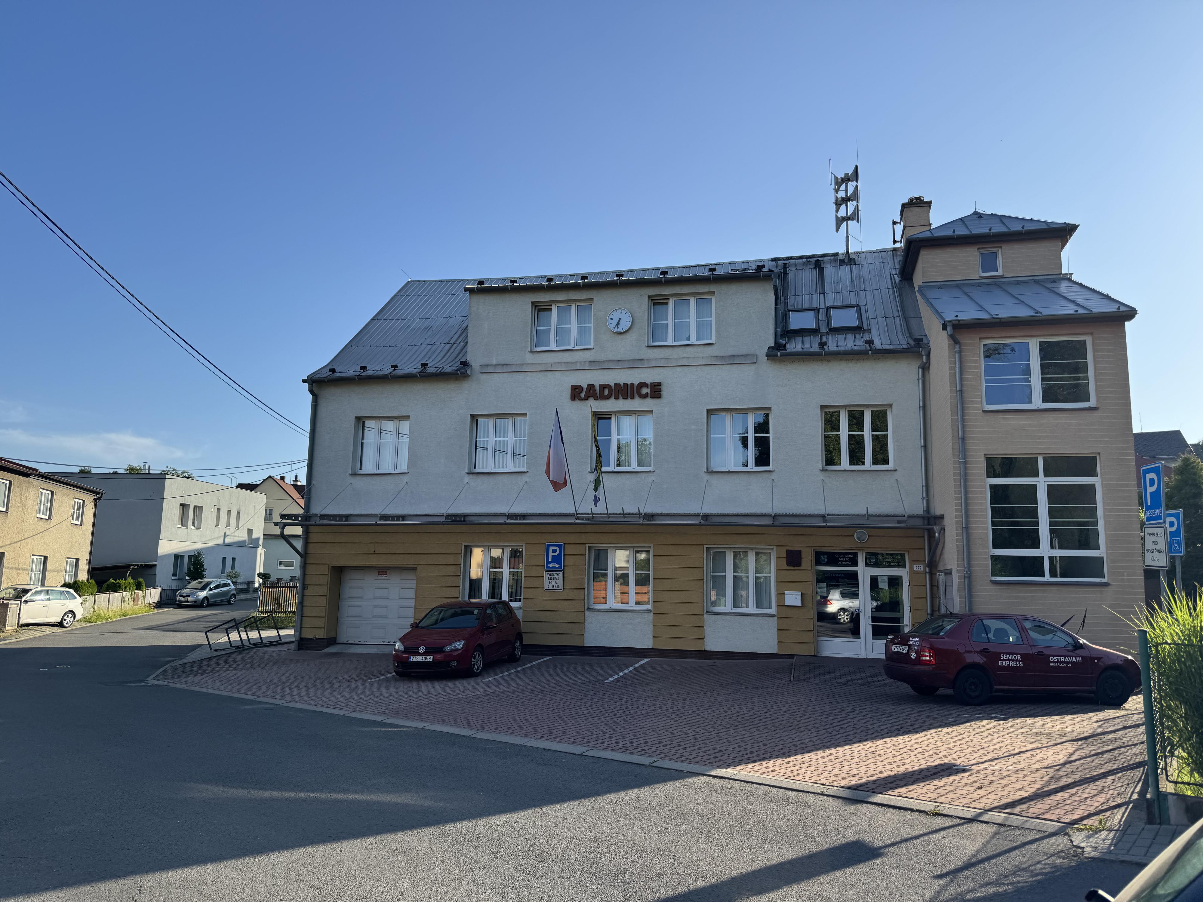 Úřad městského obvodu Ostrava-Hošťálkovice foto 5