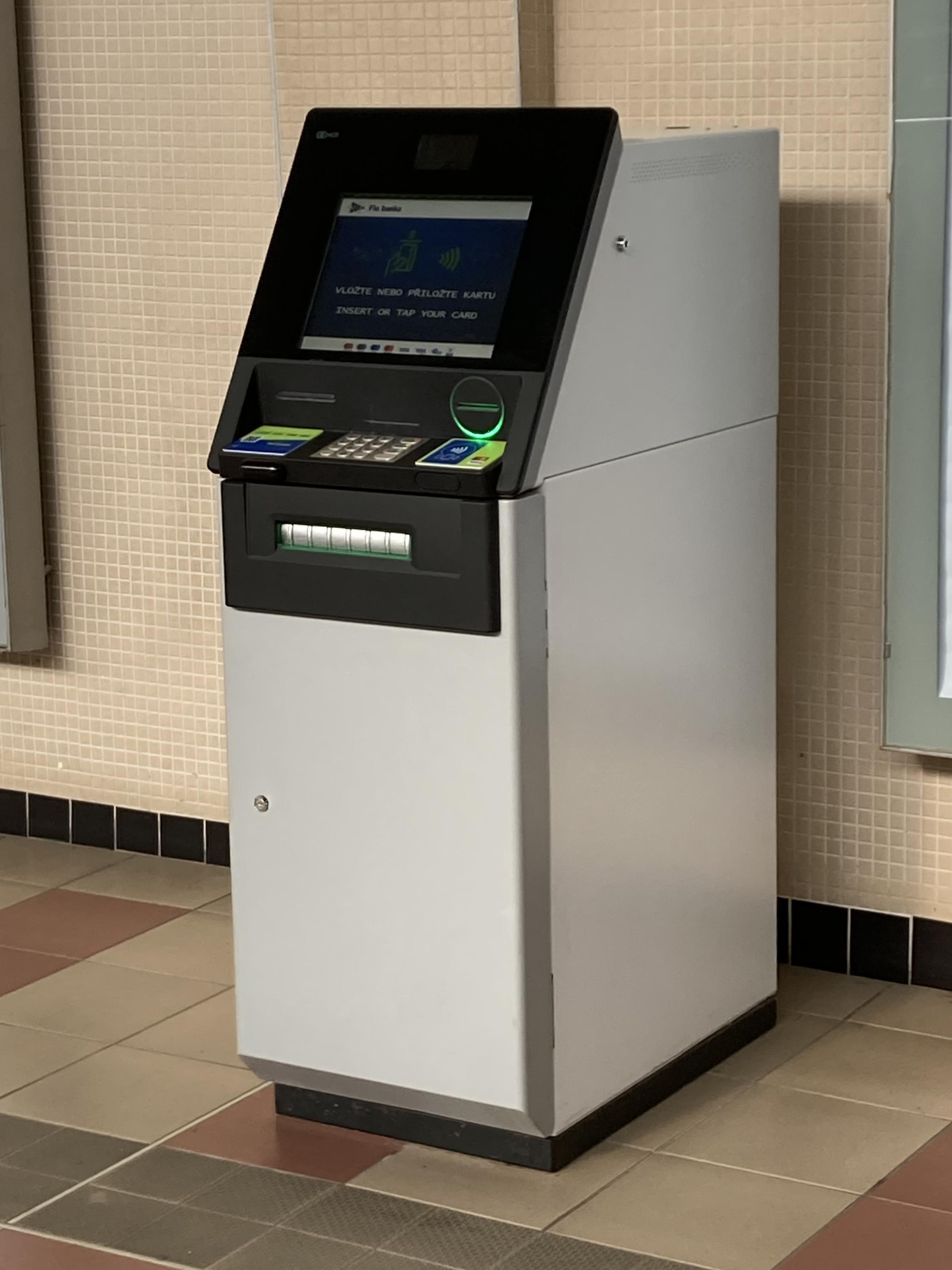 Bankomat Fio banky foto 2