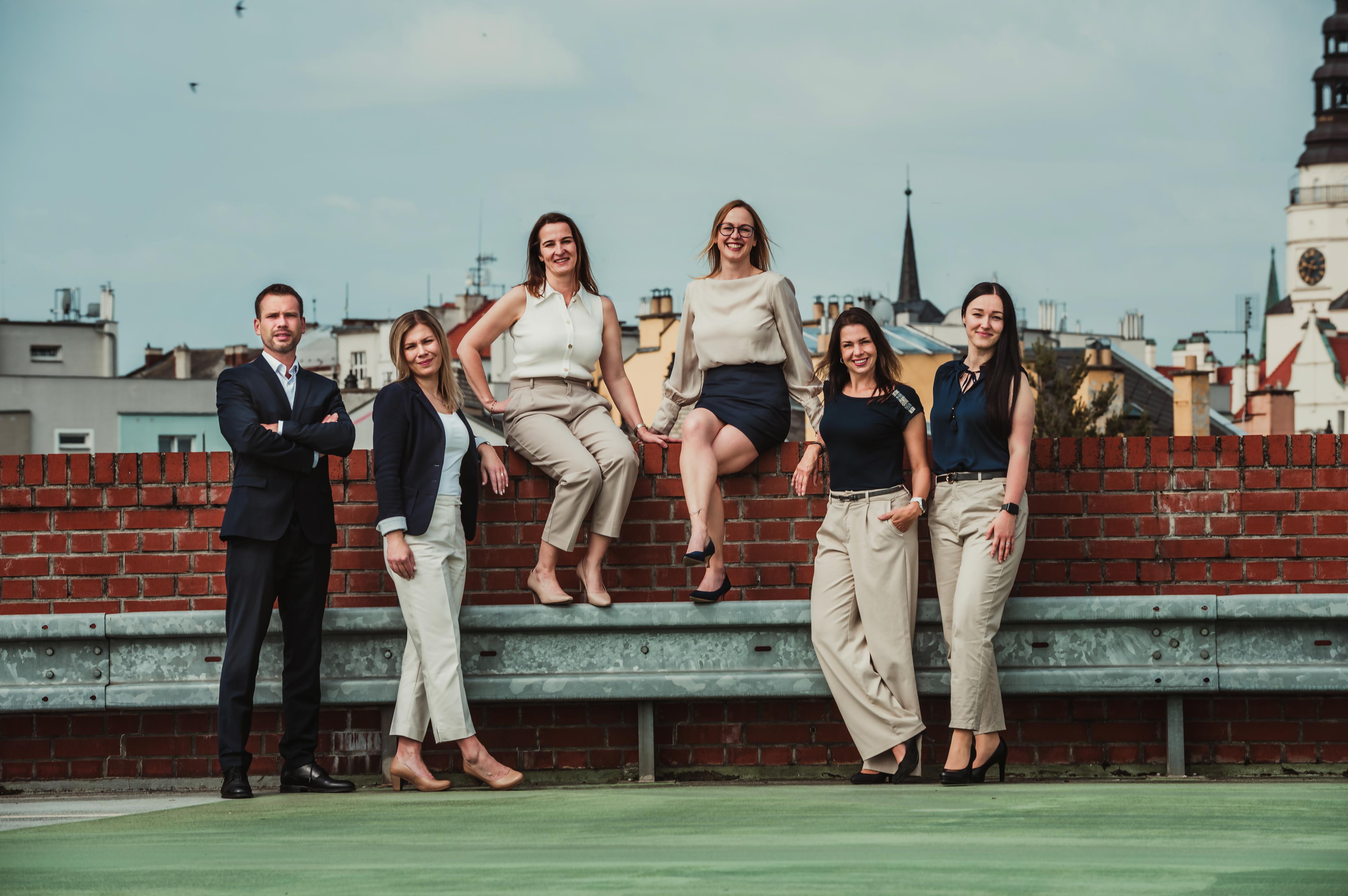 Adéla Reznerová Partners Opava