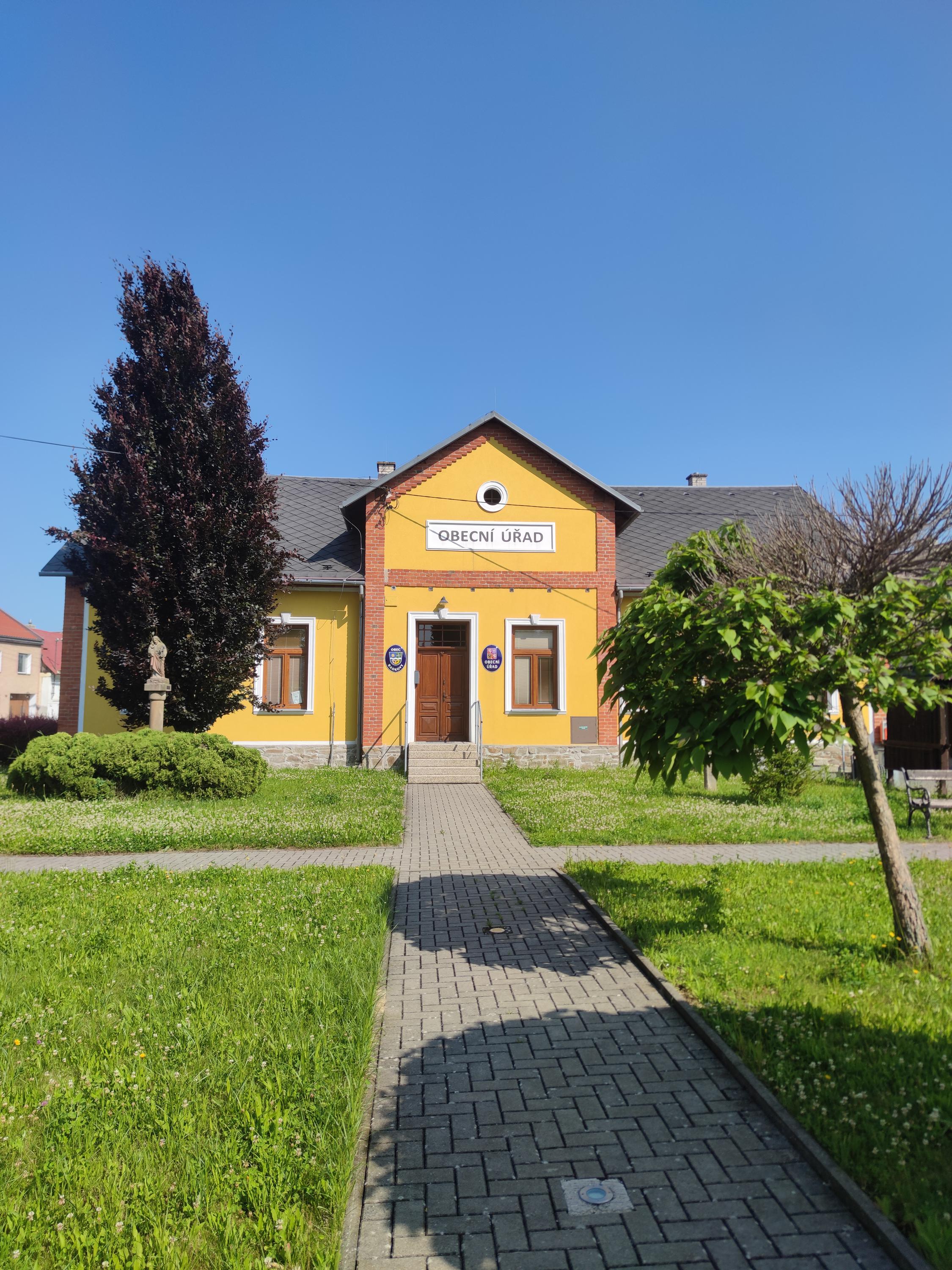 Radkovy - obecní úřad foto 3