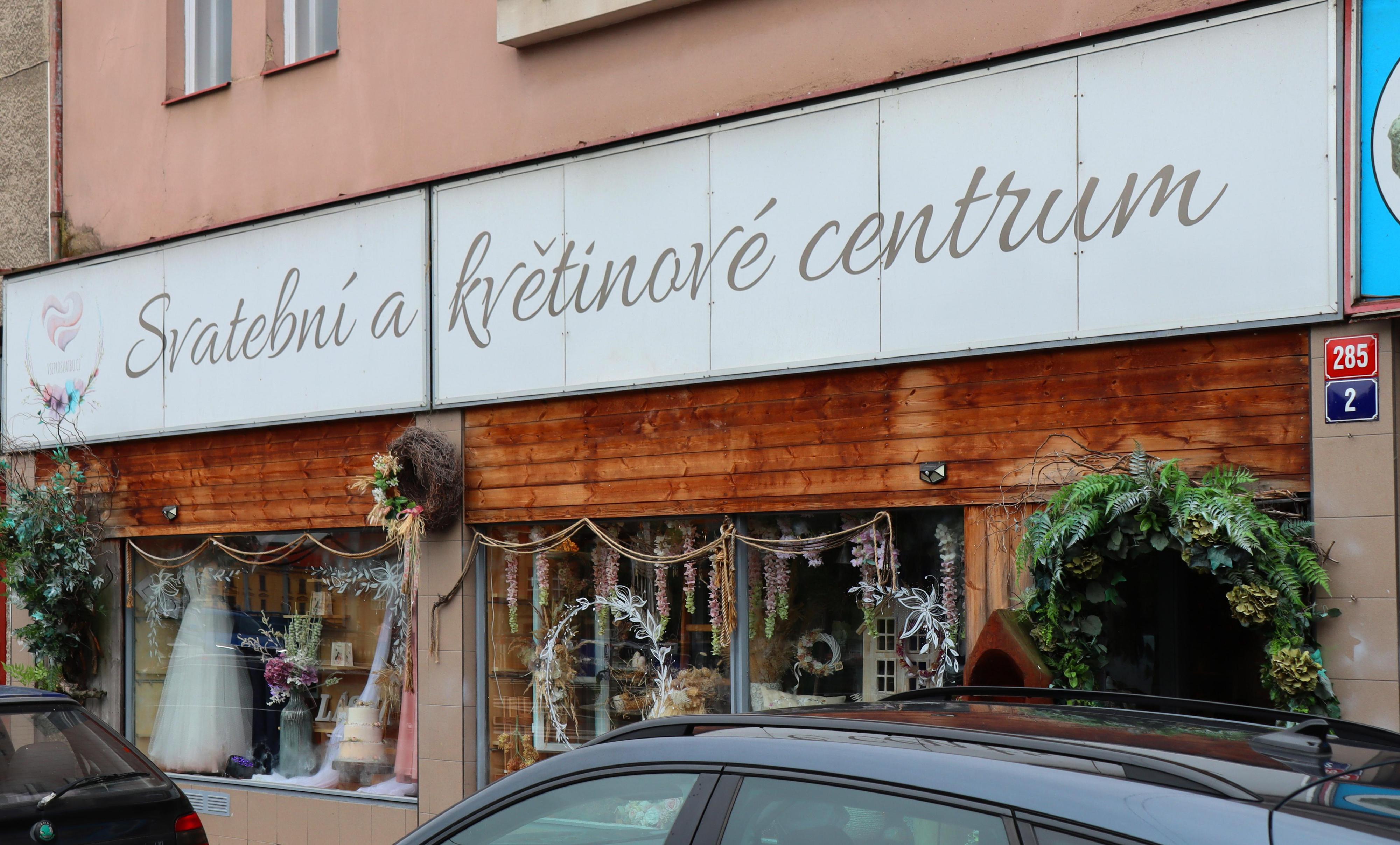 Svatební a květinové centrum foto 2