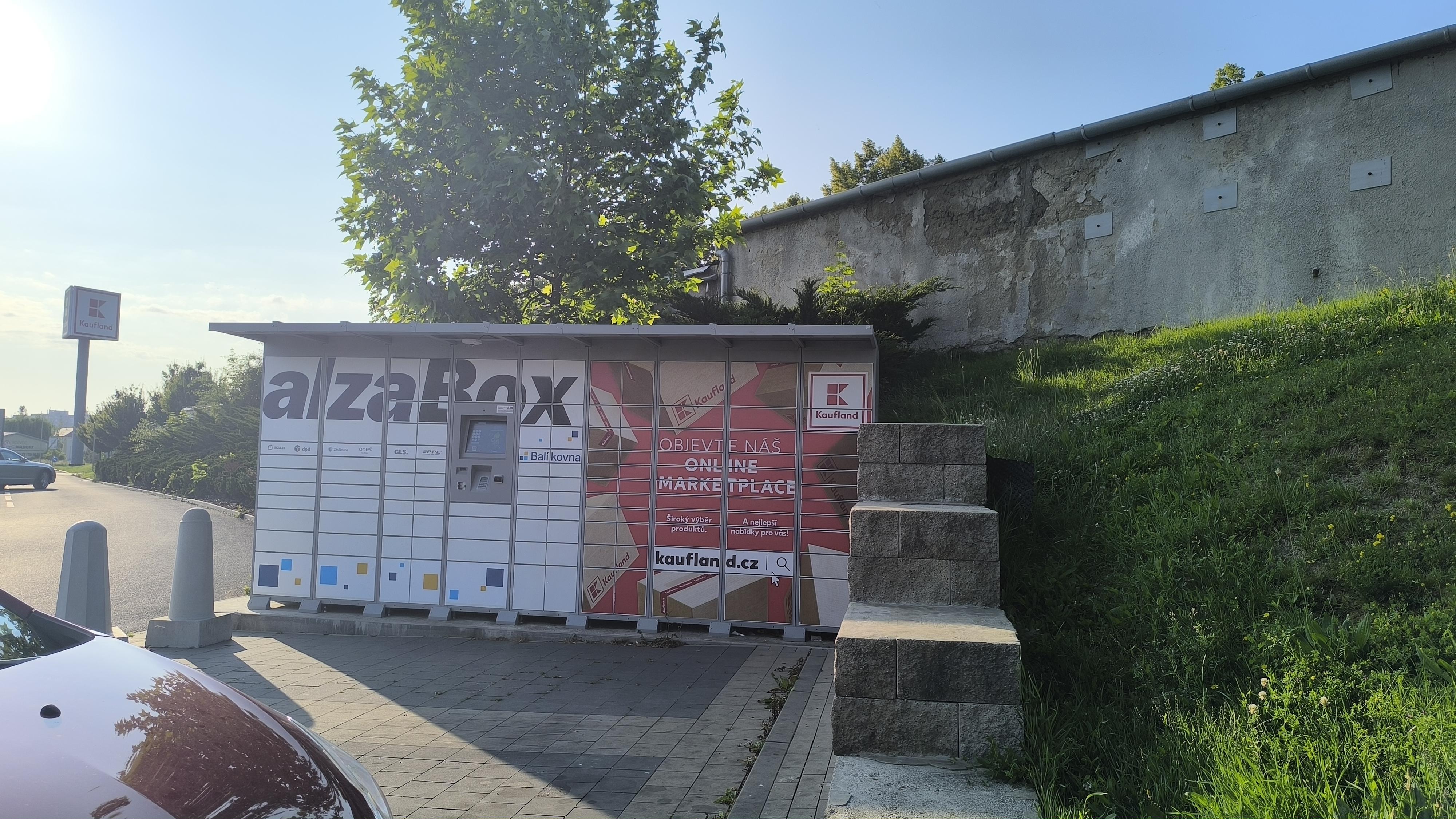 AlzaBox foto 2