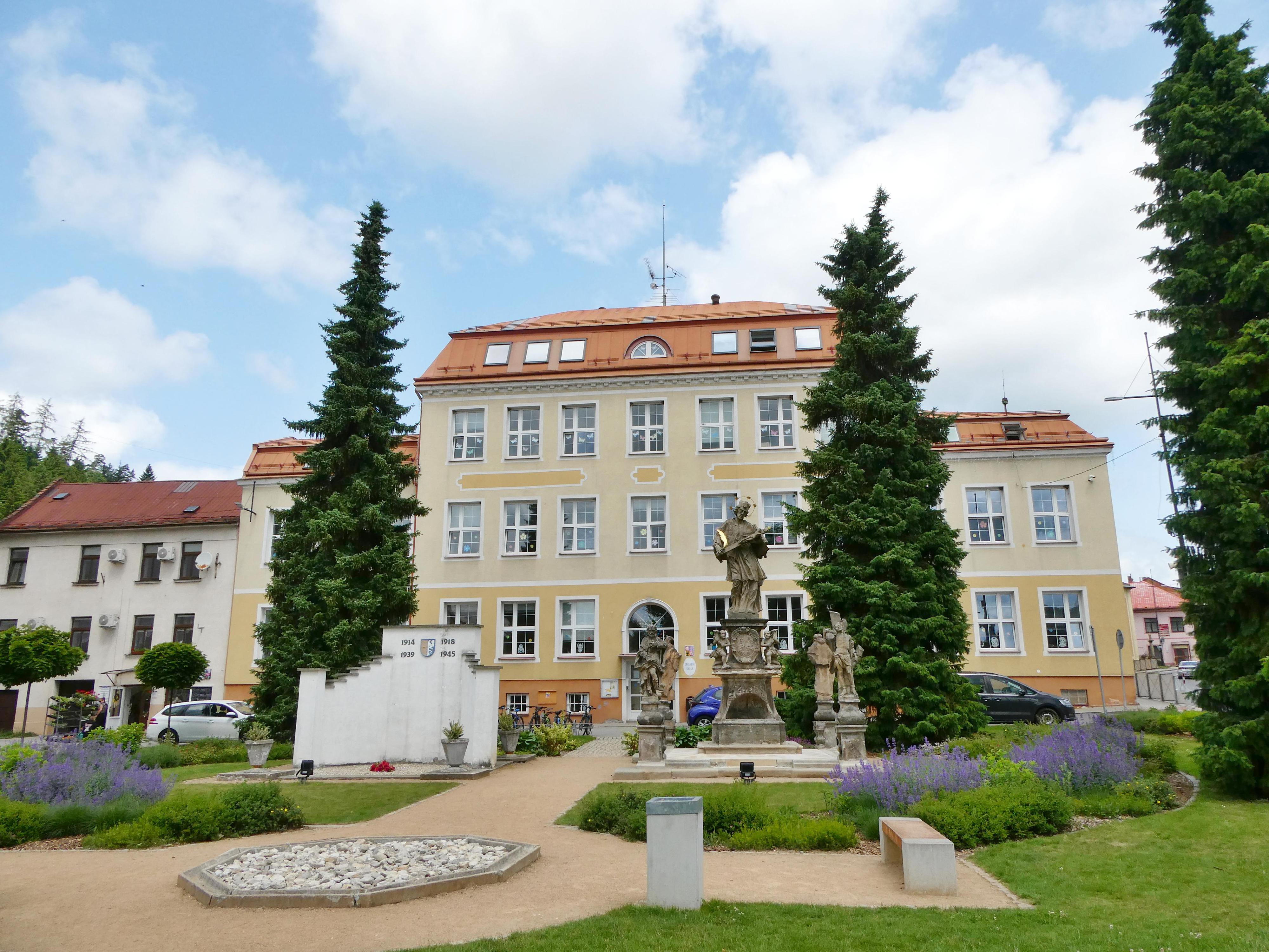 ZŠ Březová nad Svitavou, Moravské náměstí foto 4