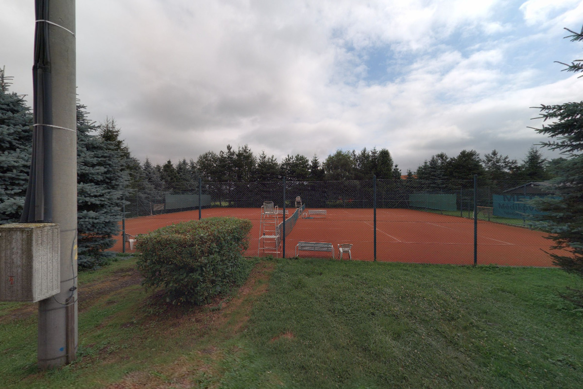 Tenisové kurty Arnoltice