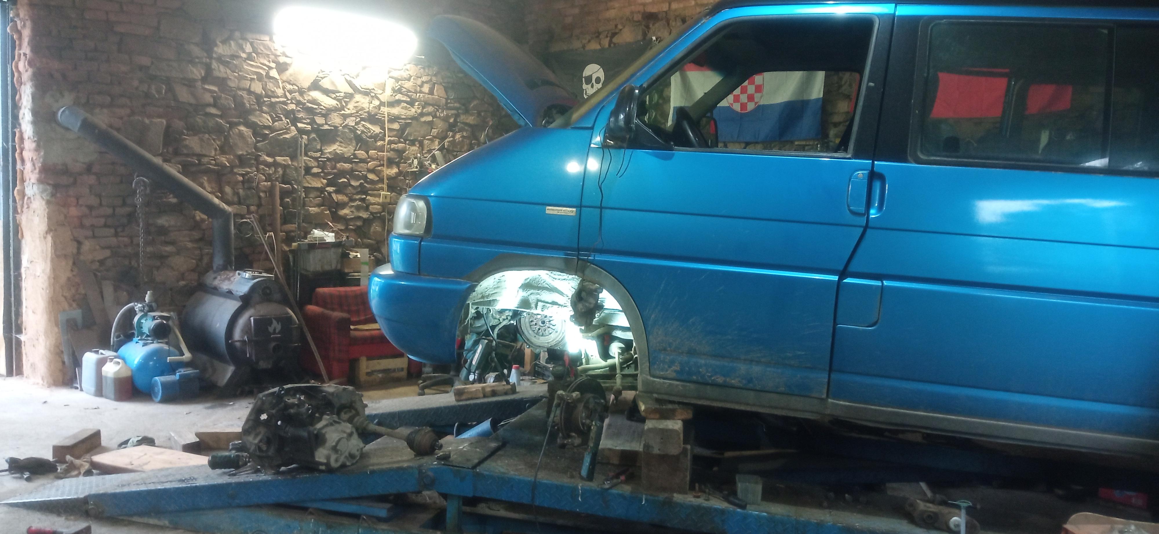 Autodílna - pneuservis Jiří Šesták foto 3