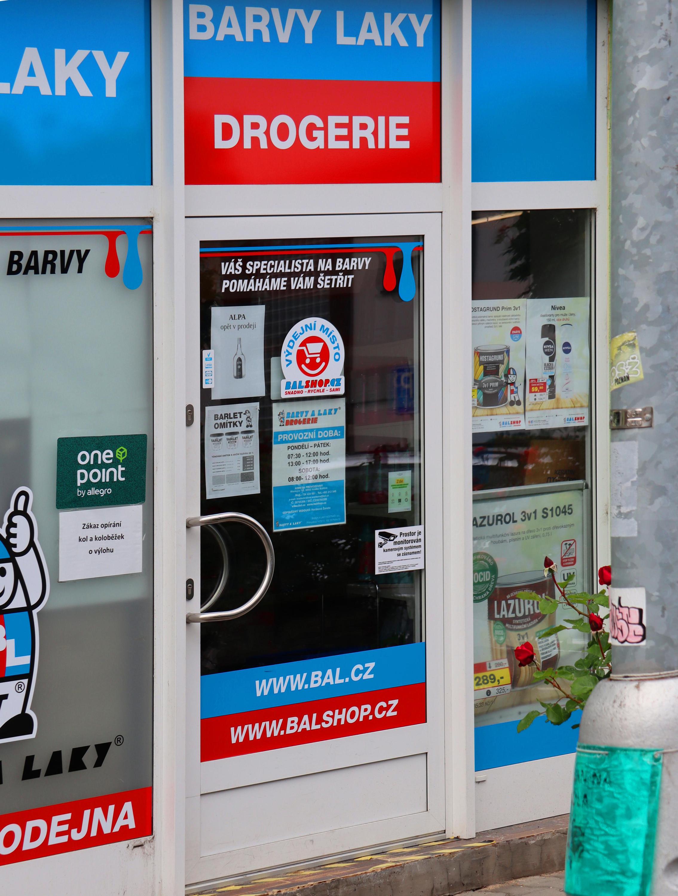 BARVY A LAKY DROGERIE foto 2