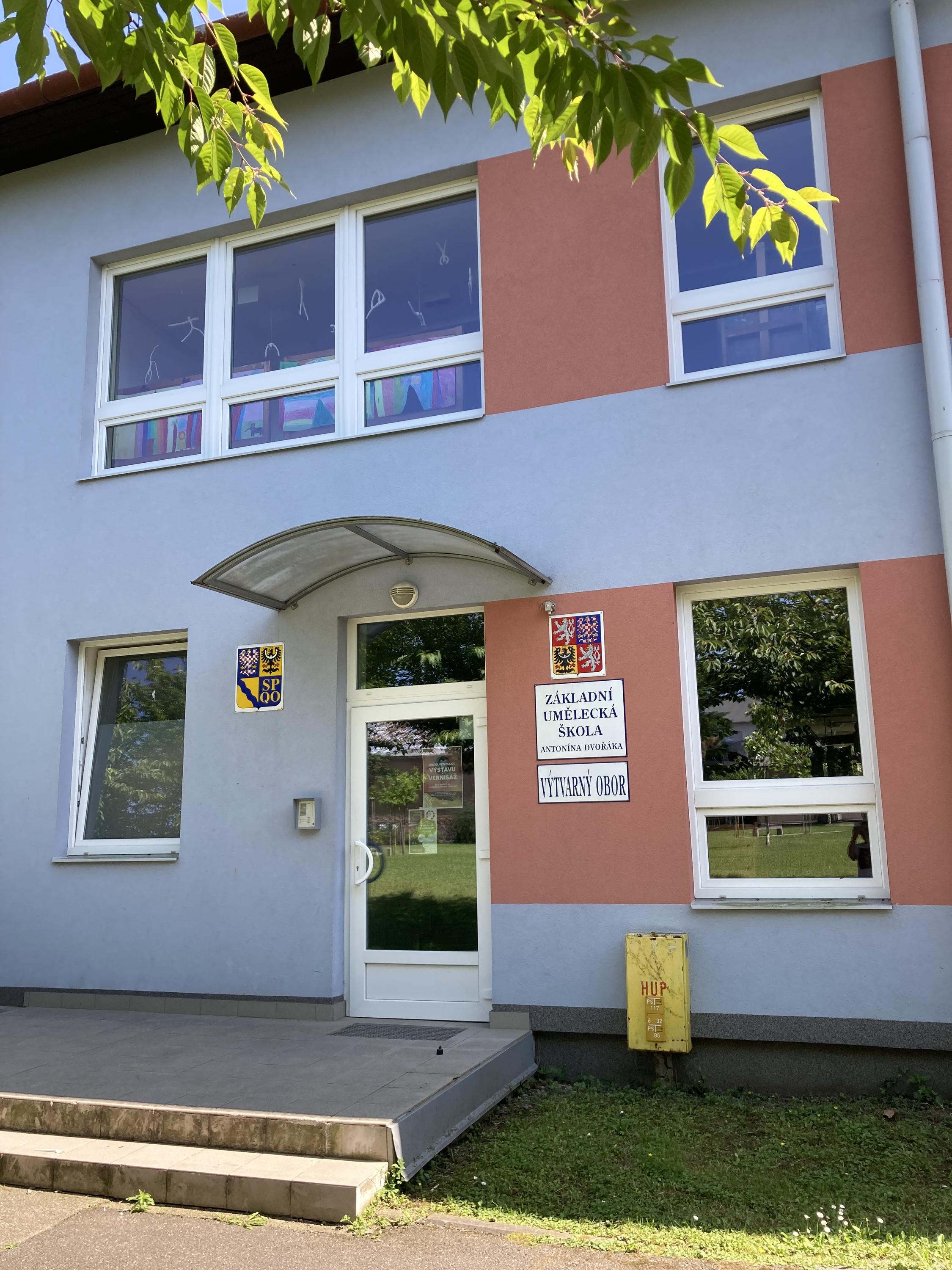 ZUŠ Antonína Dvořáka Lipník nad Bečvou, Zahradní foto 1