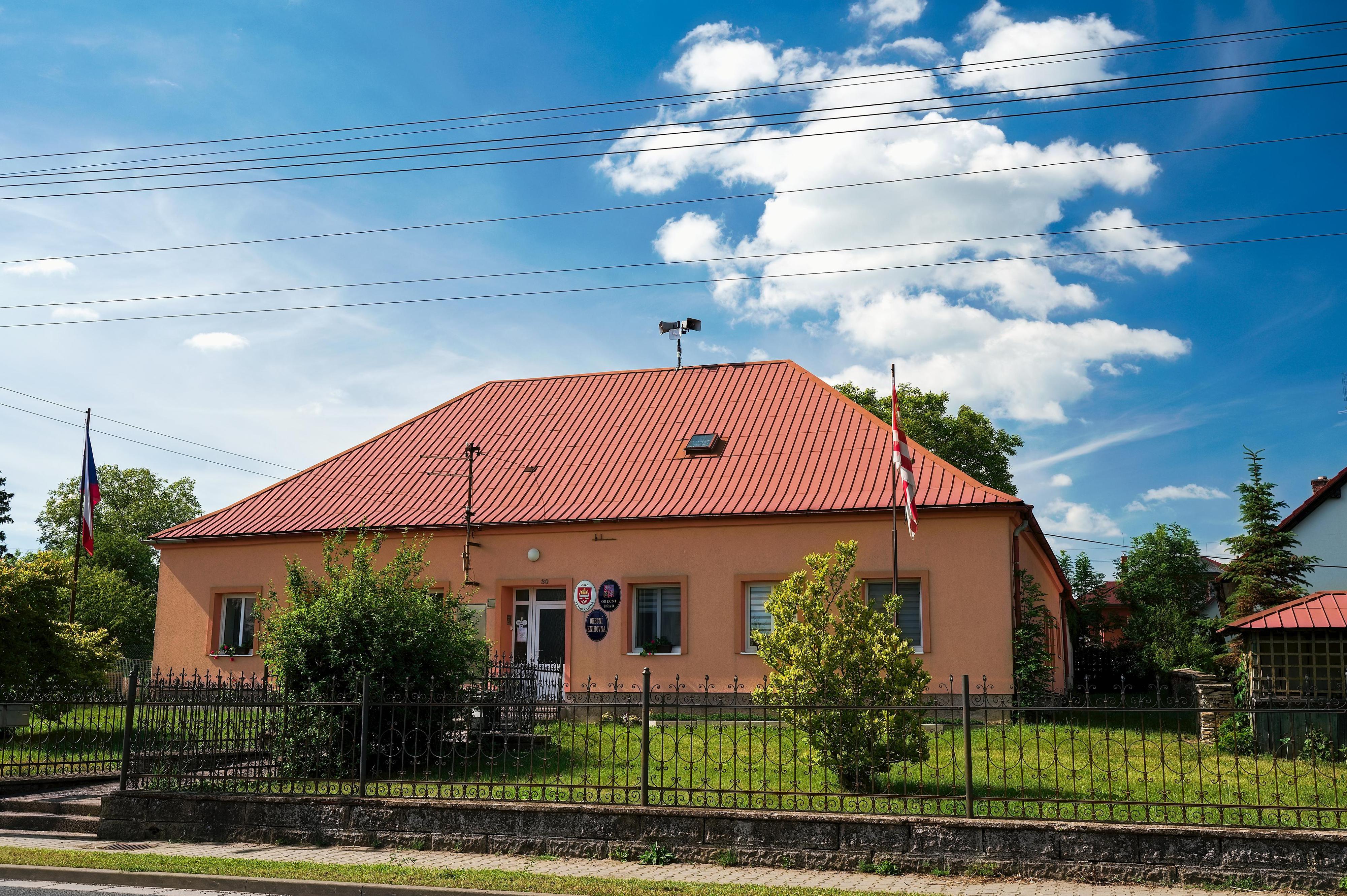 Obecní knihovna Králova Lhota foto 3