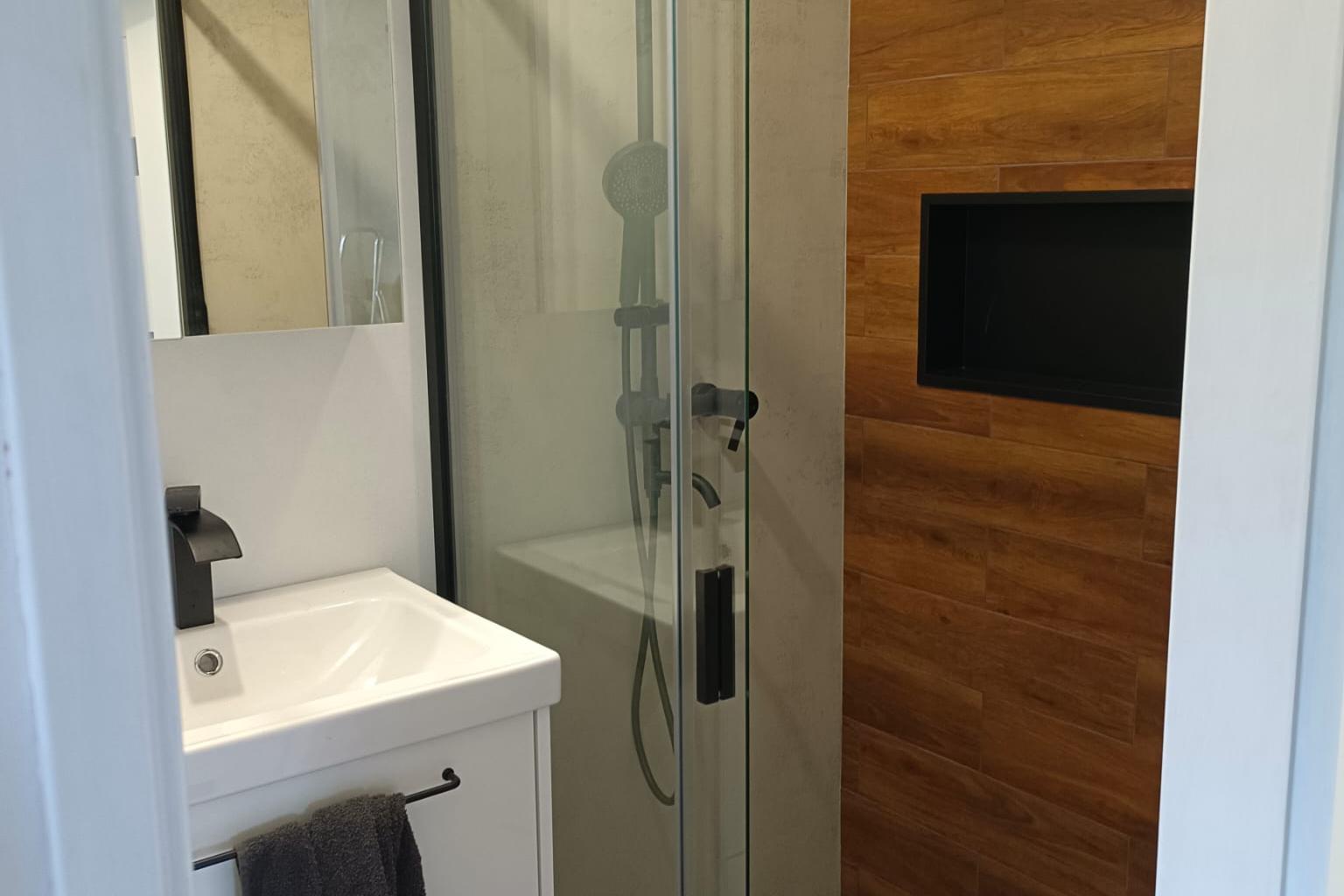 Tom Enterprises s.r.o.