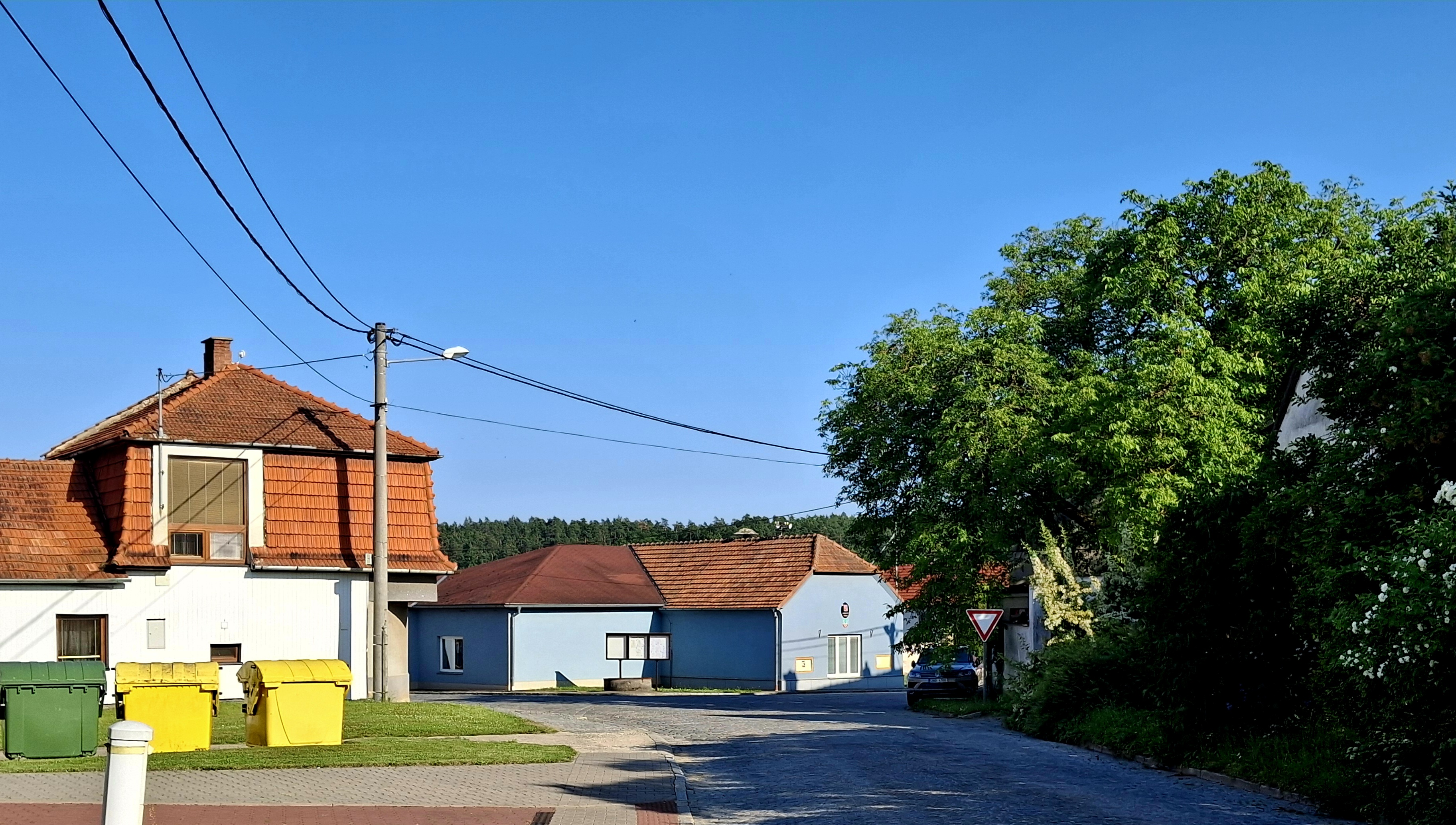 Podivice - obecní úřad foto 2