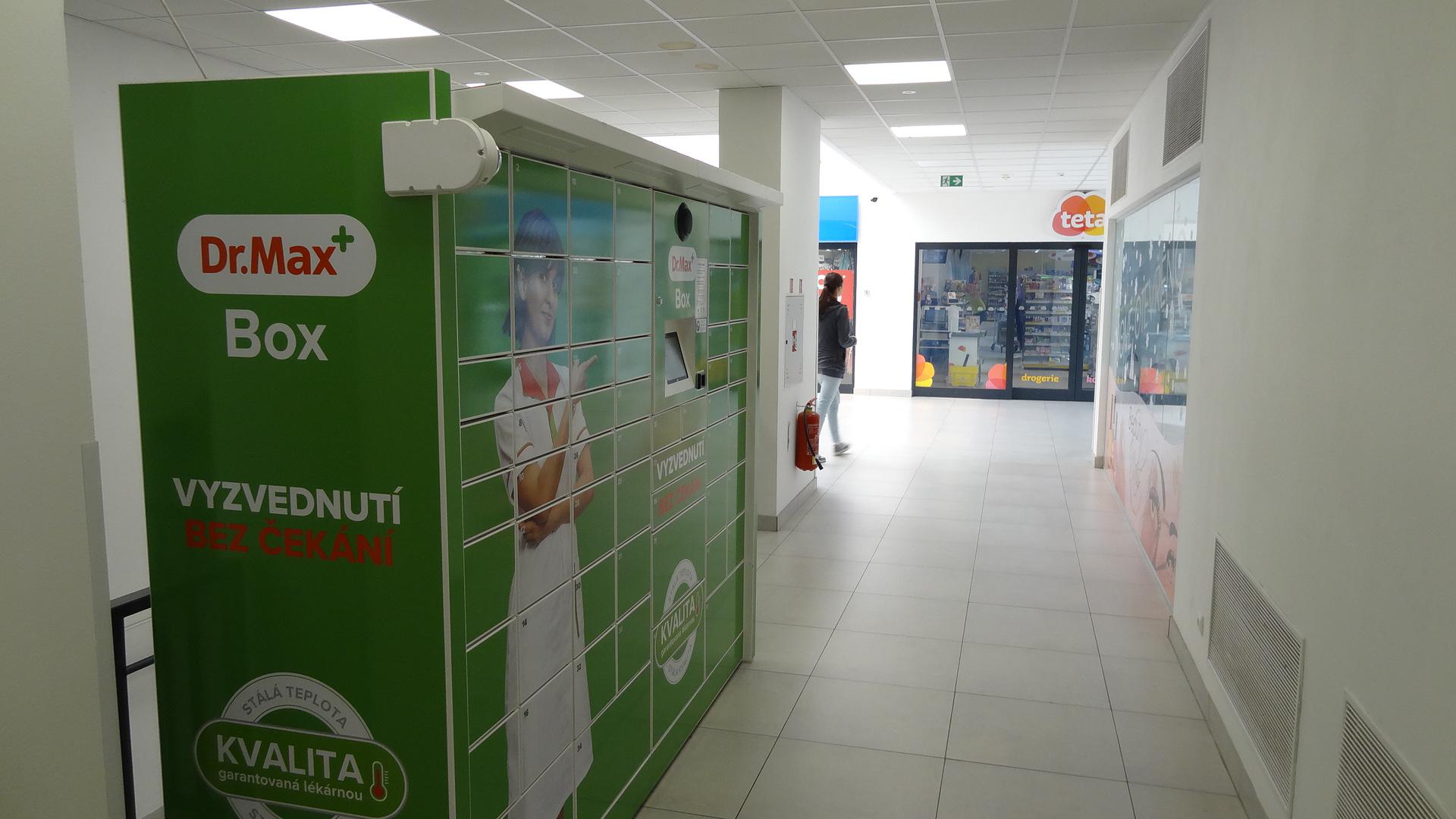 Dr. Max - výdejní box