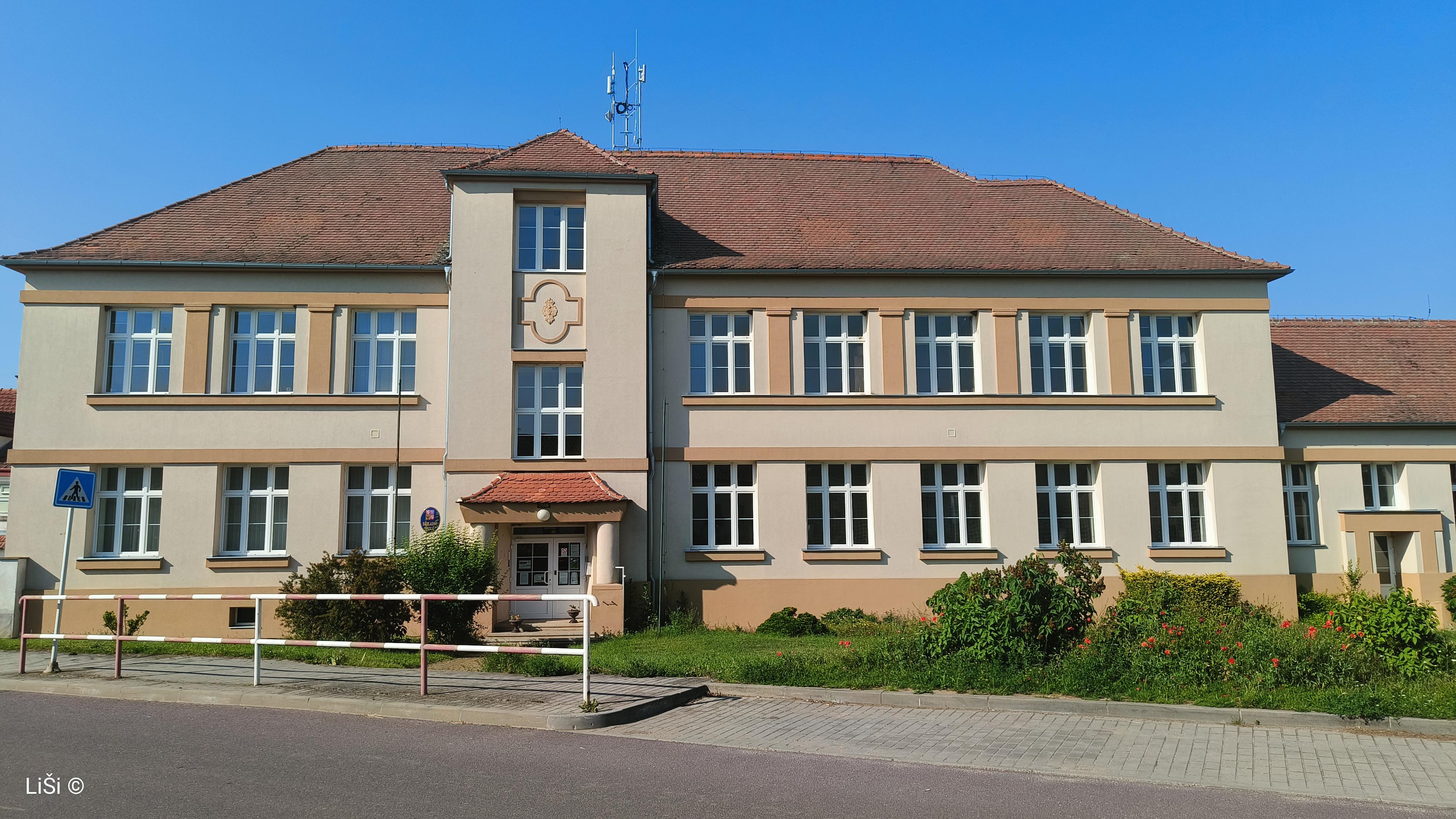 Základní škola Šatov foto 2