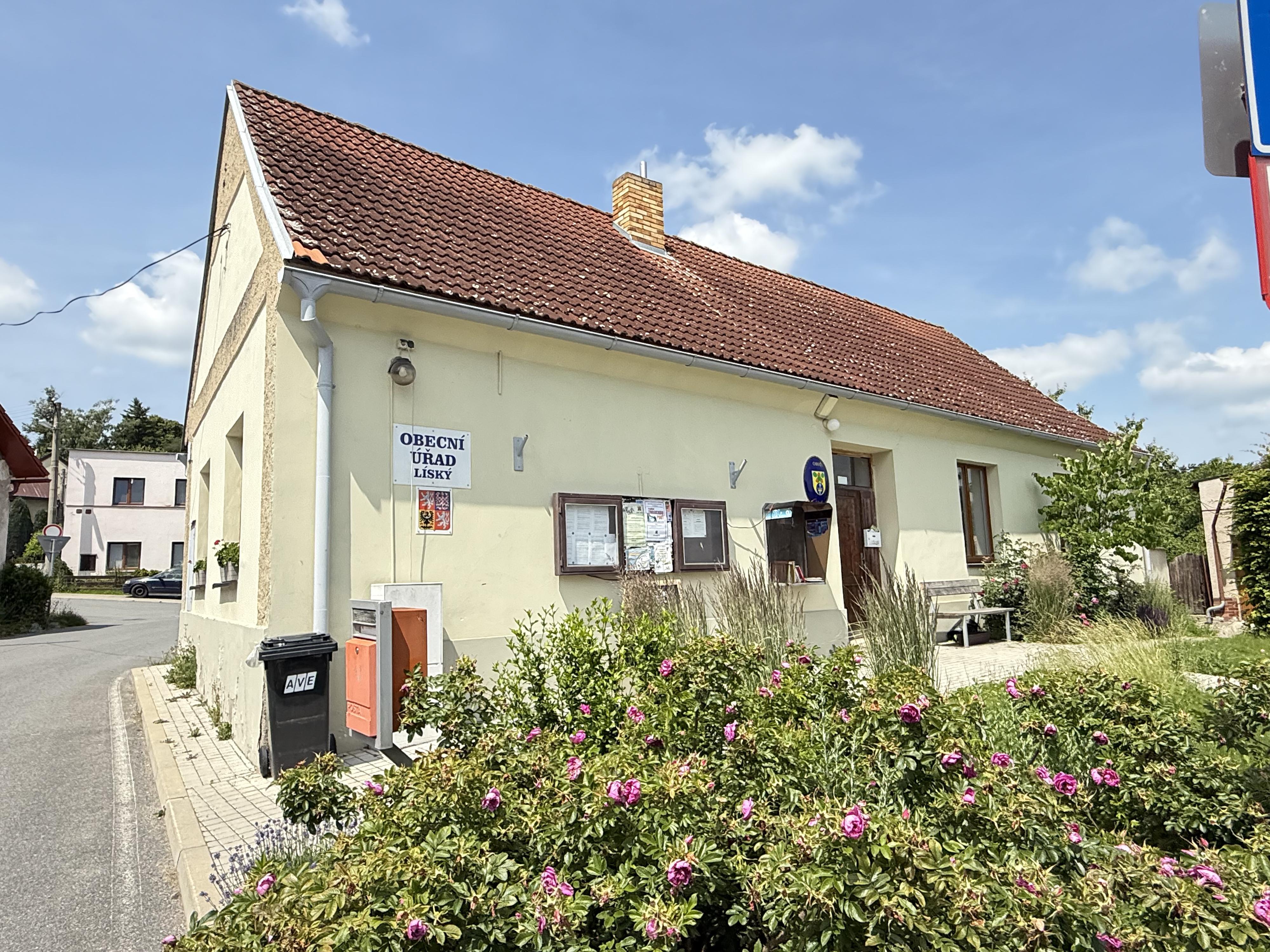Líský - obecní úřad foto 5
