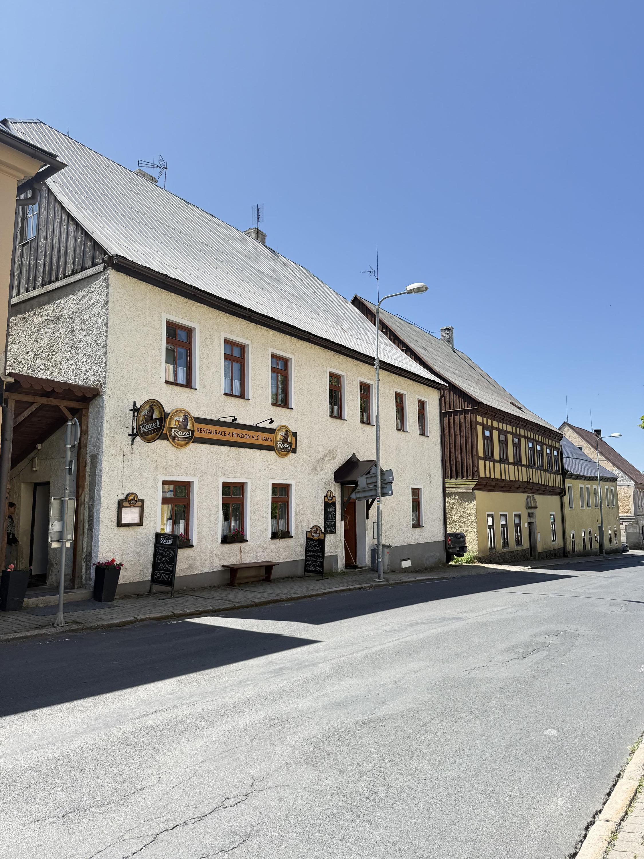 Restaurace a penzion Vlčí jáma foto 2