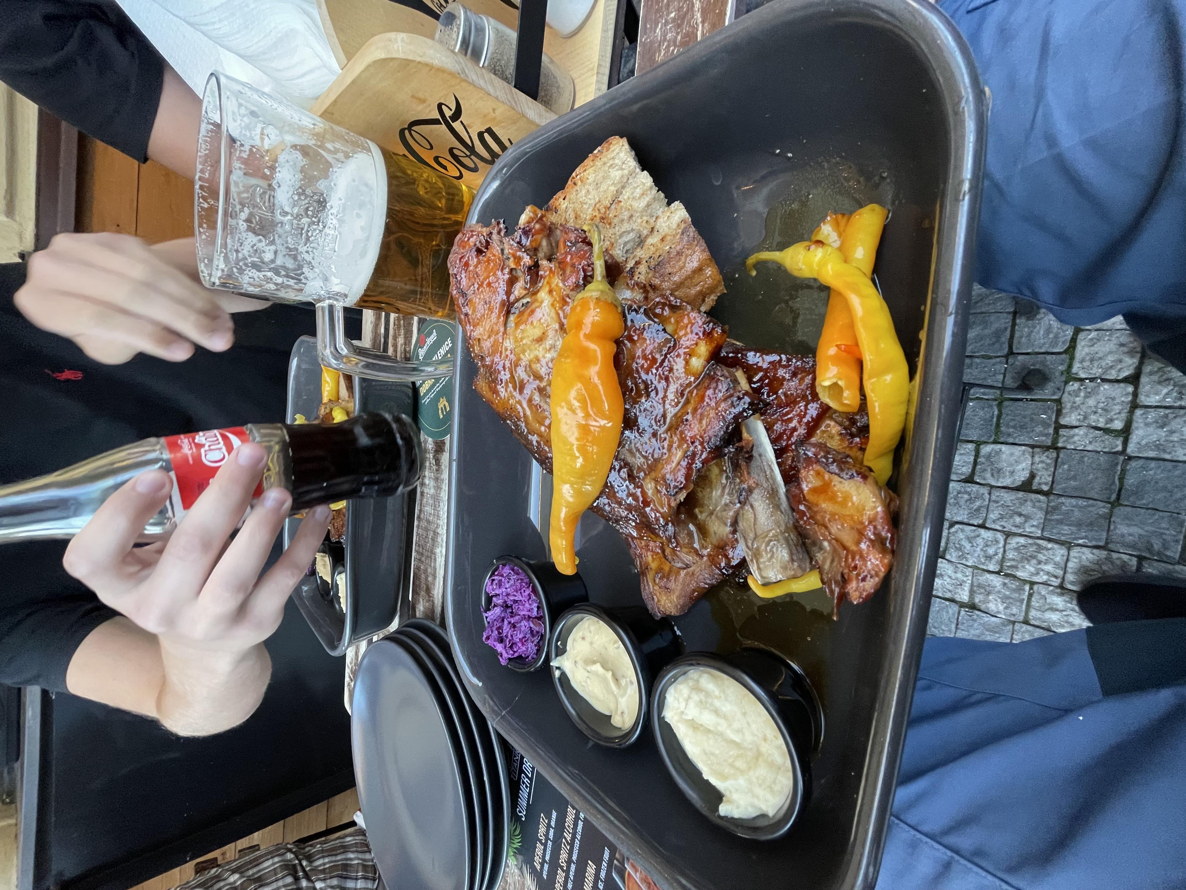 Steak & beer restaurant Titanic foto 2