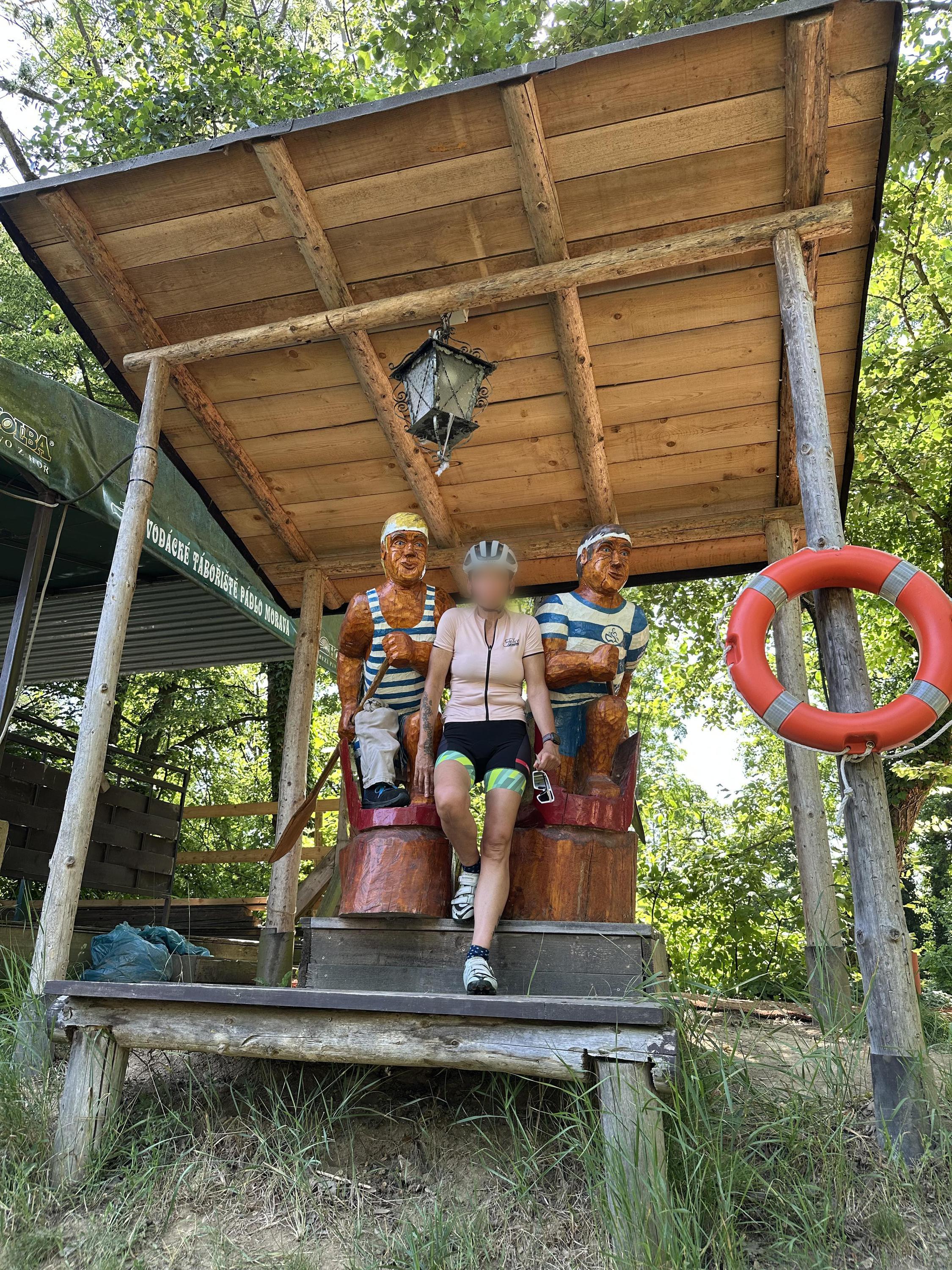 Tydra - Půjčovna lodí a raftů Morava foto 3