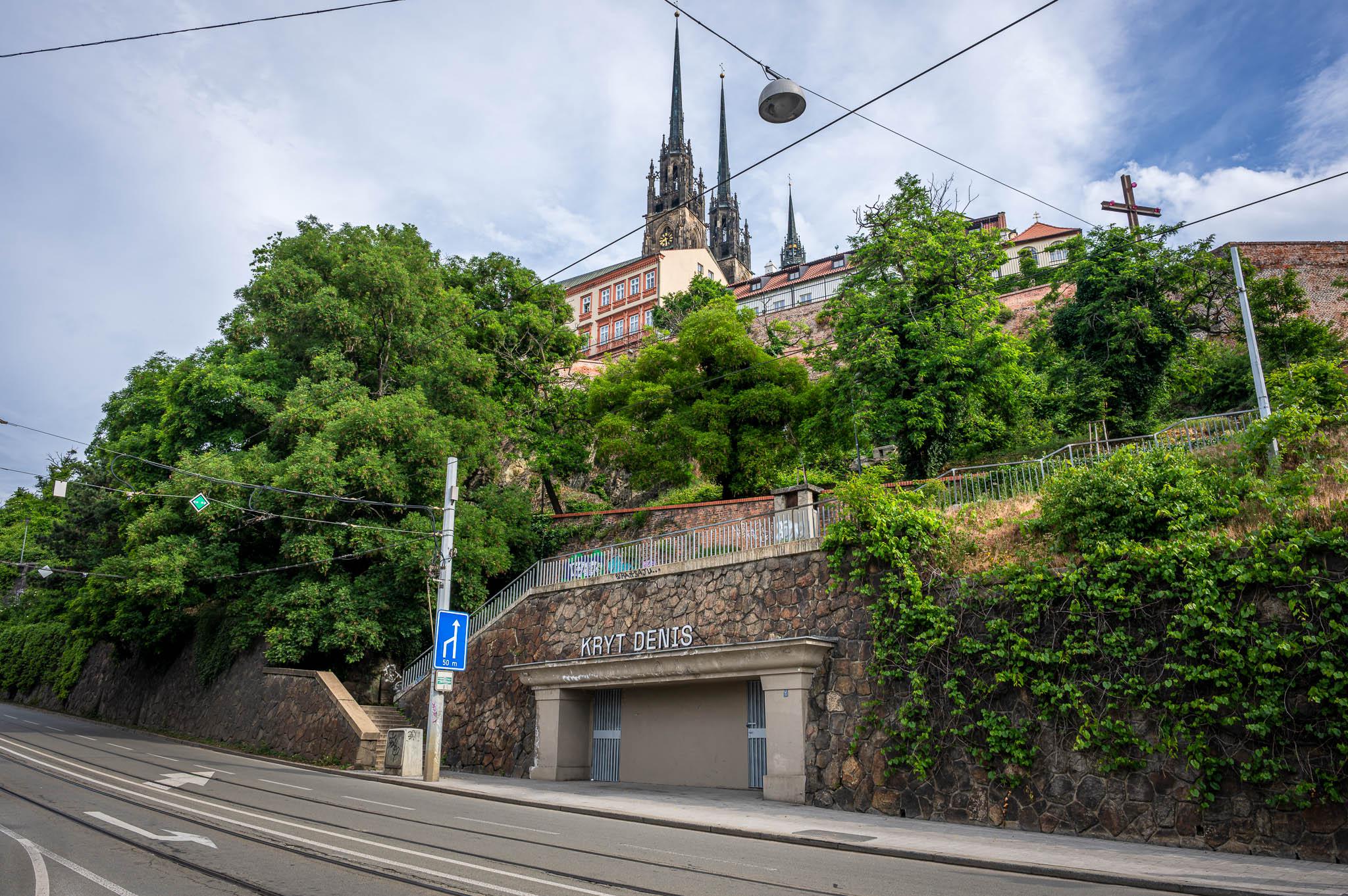 Kryt Denis pod Petrovem