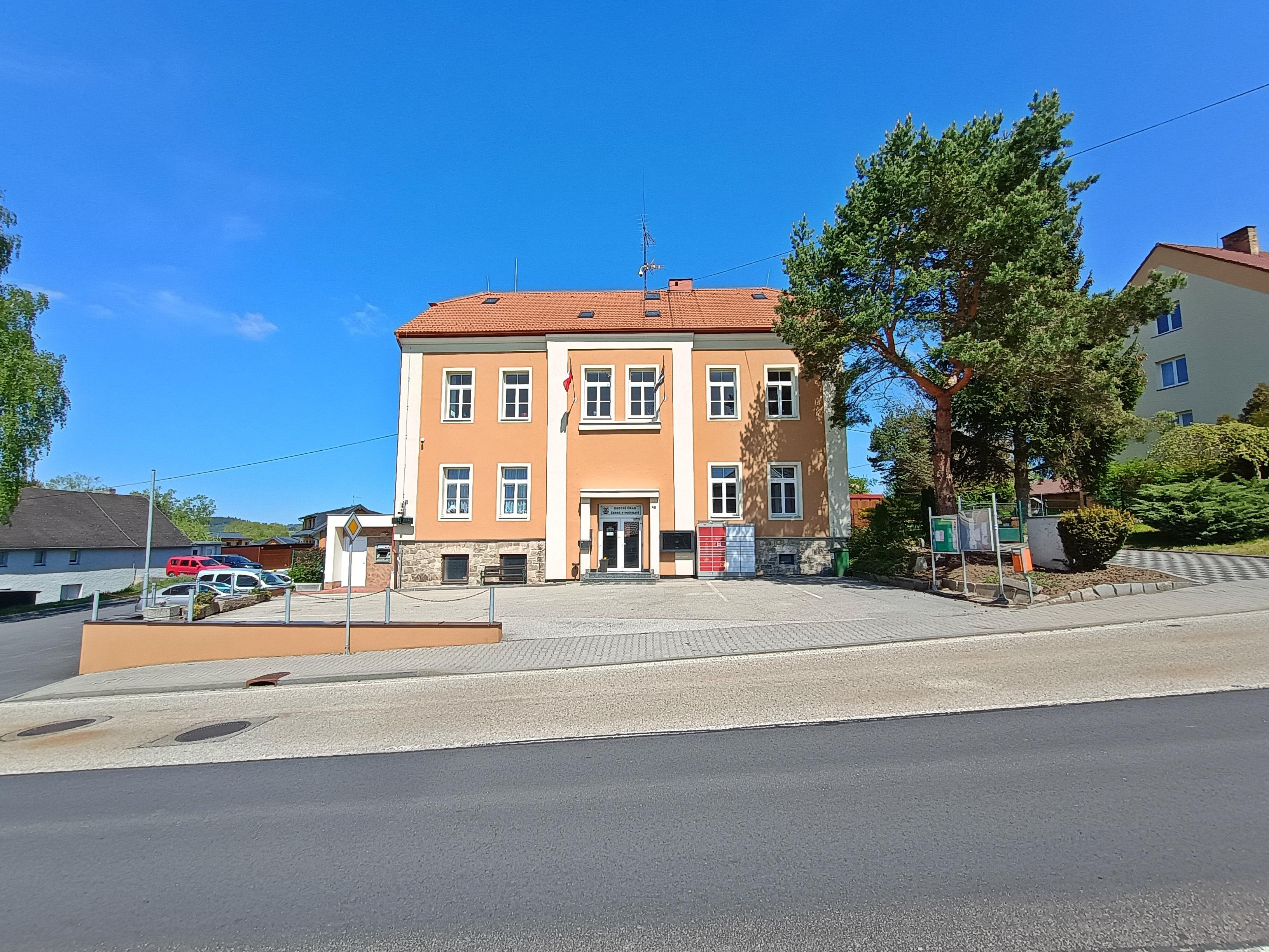 Černá v Pošumaví - obecní úřad foto 4