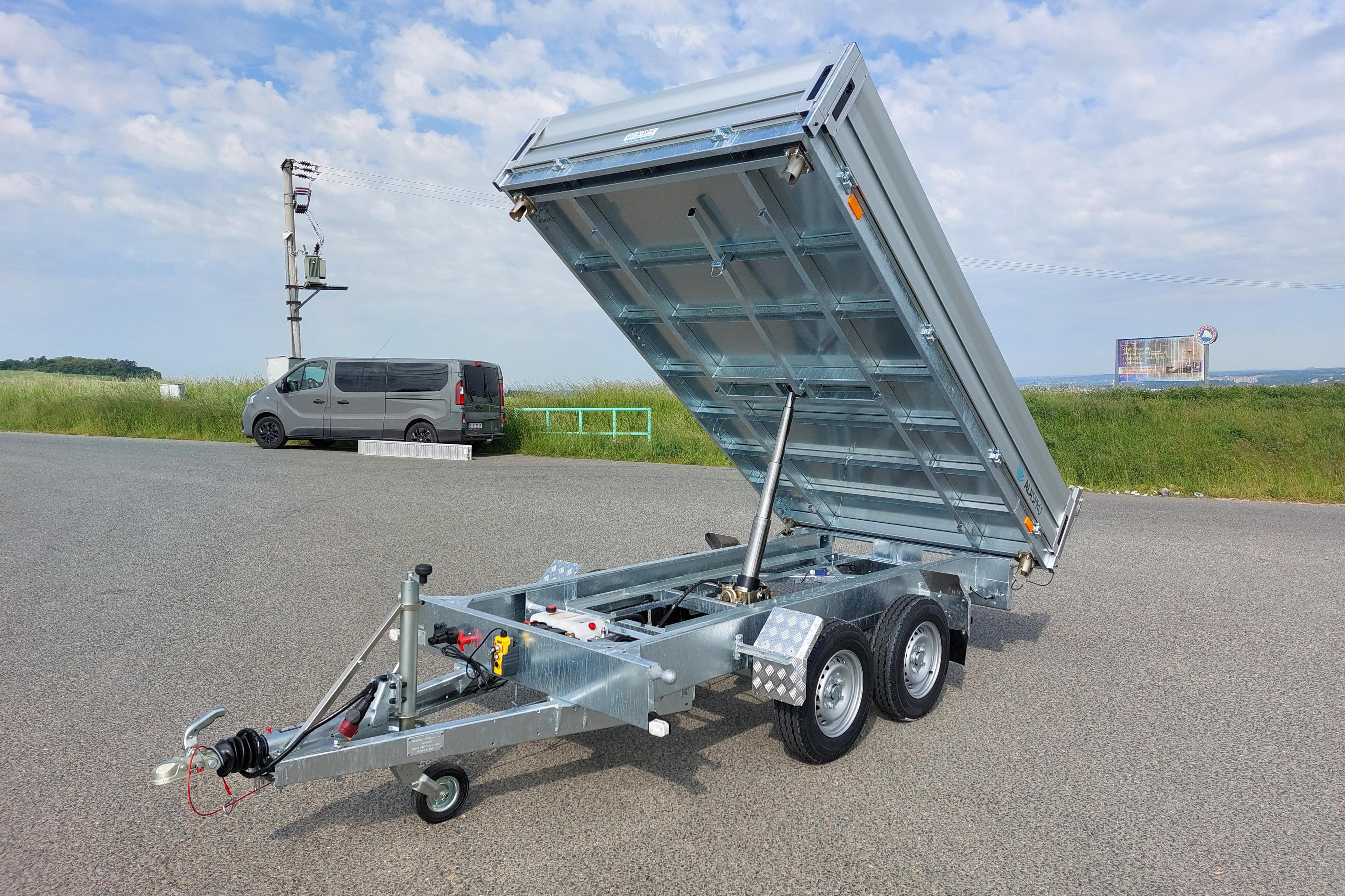 Třístranný sklápěcí přívěs 2700 kg, 3100x1760 mm