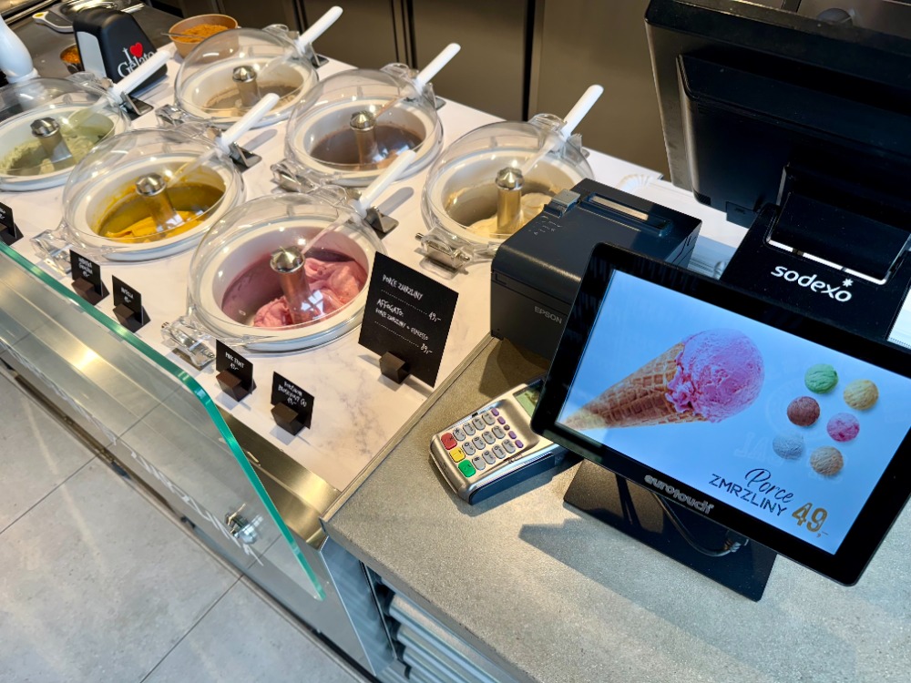 Poe Poe Zmrzlina foto 2