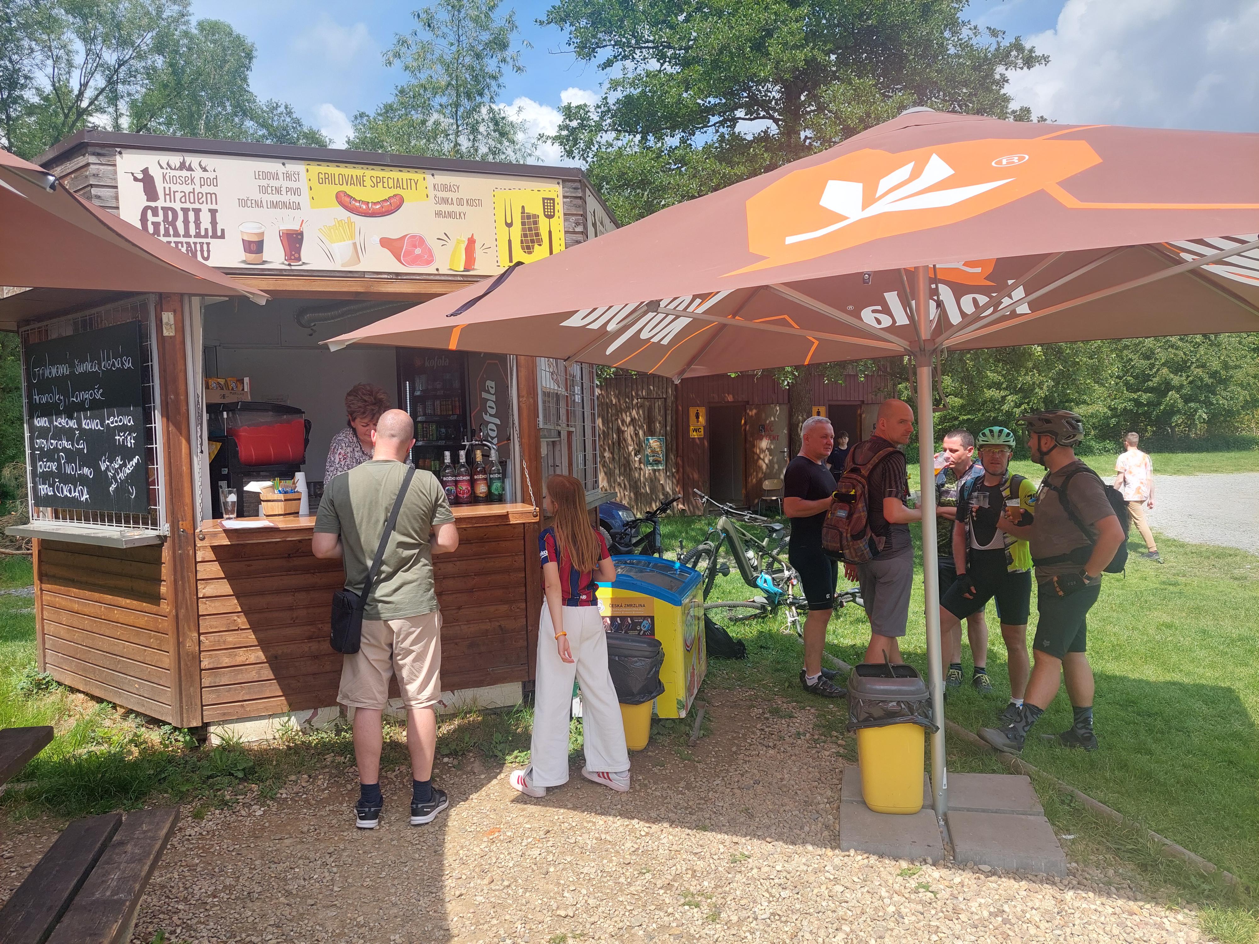 Občertvení pod hradem foto 3