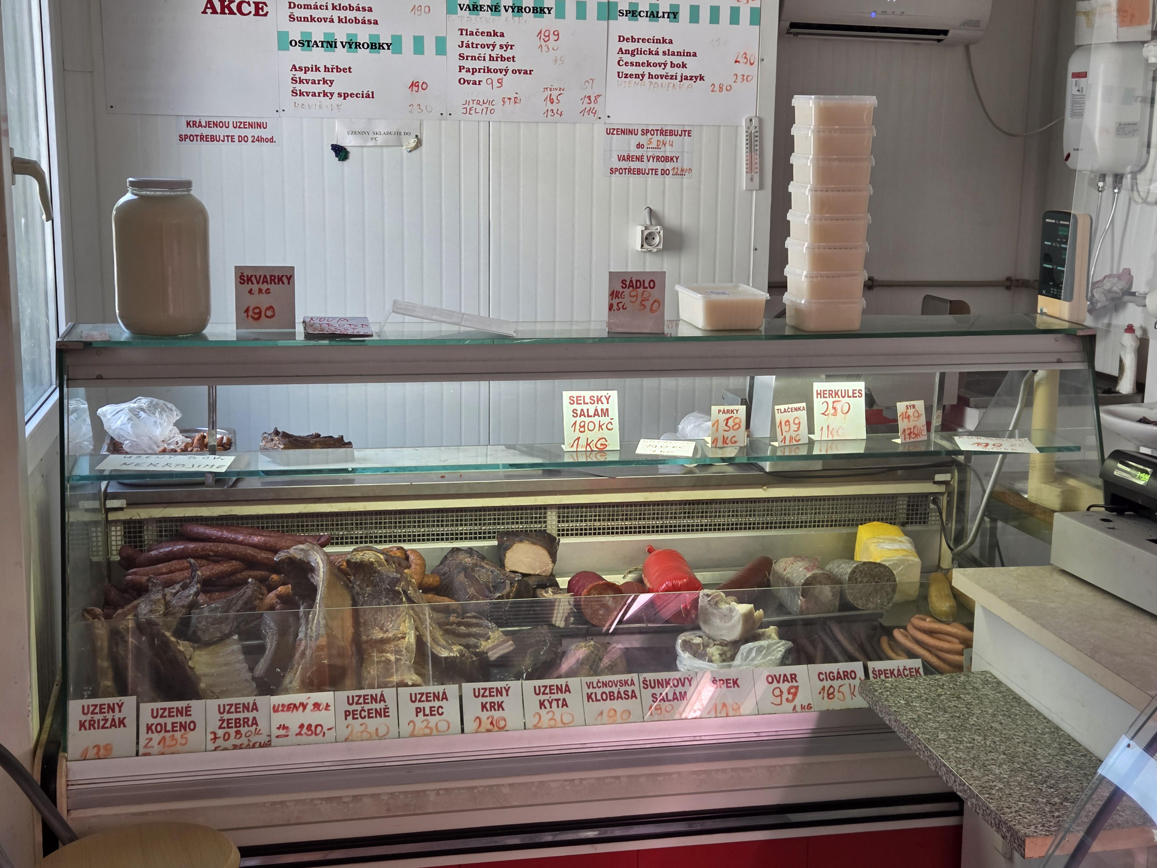Řeznictví - Uzenářství Podškubka foto 5