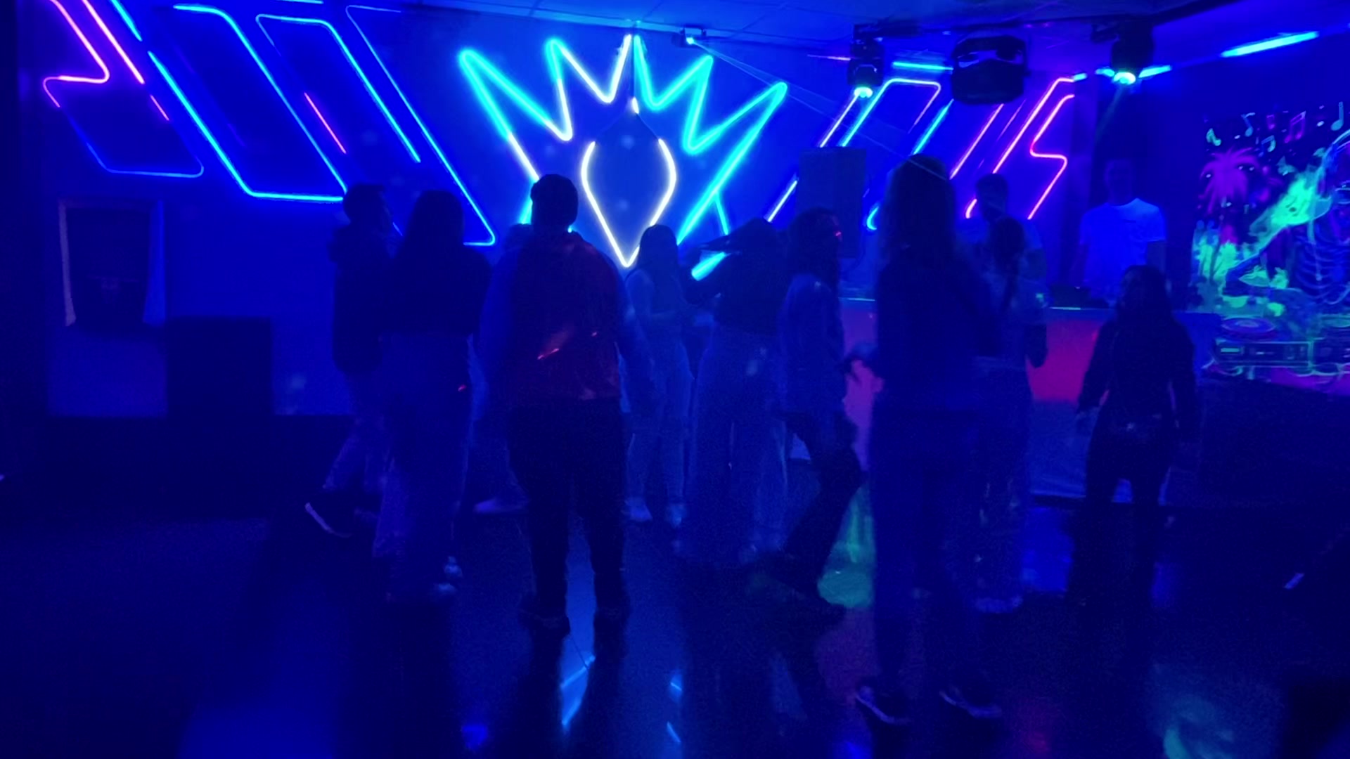 PHOENIX Club foto 2 (náhled videa)