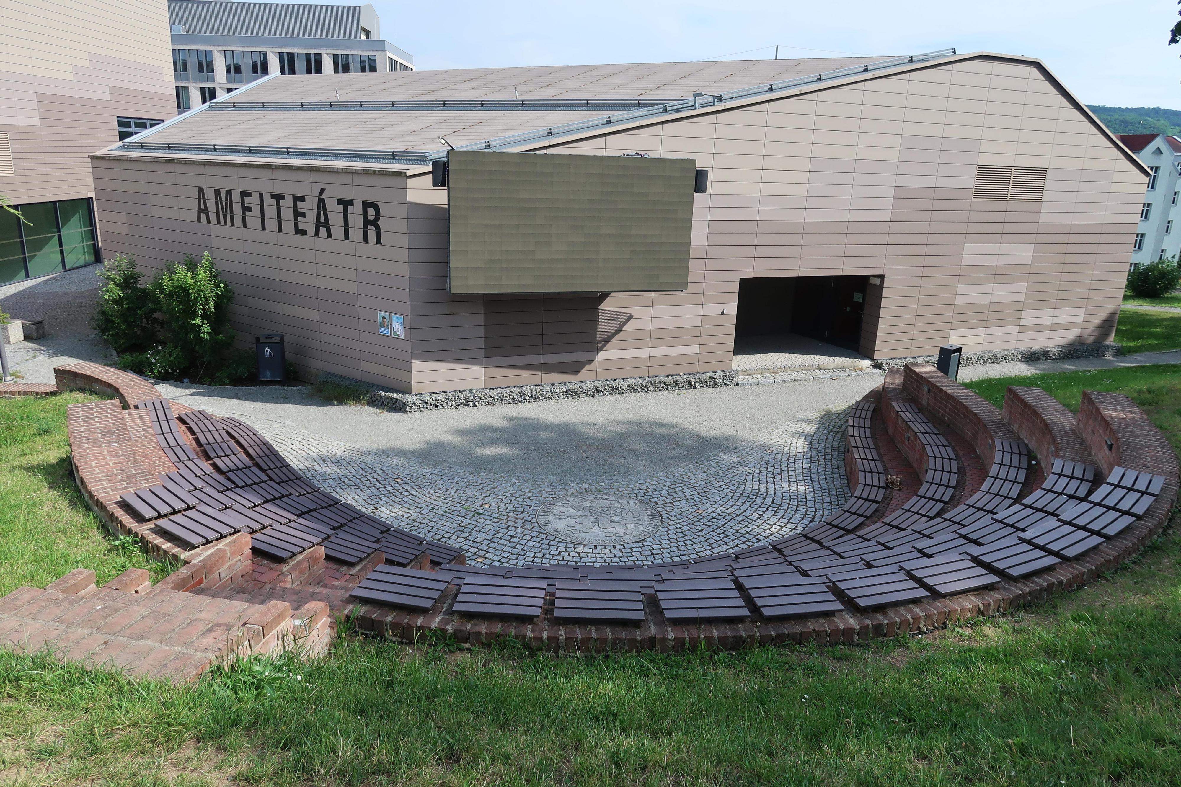 Amfiteátr UJEP foto 3