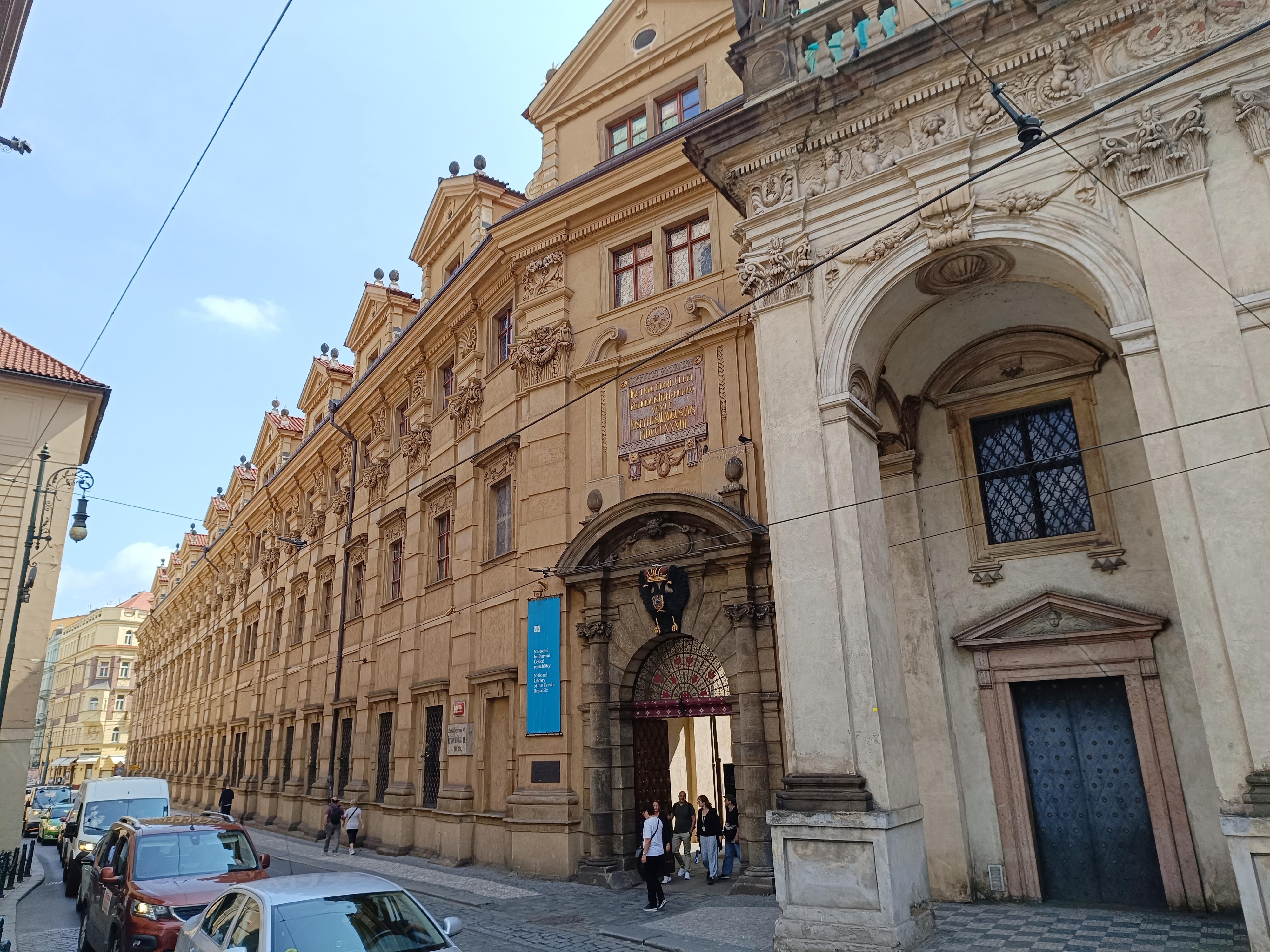 Salvátorská farní knihovna